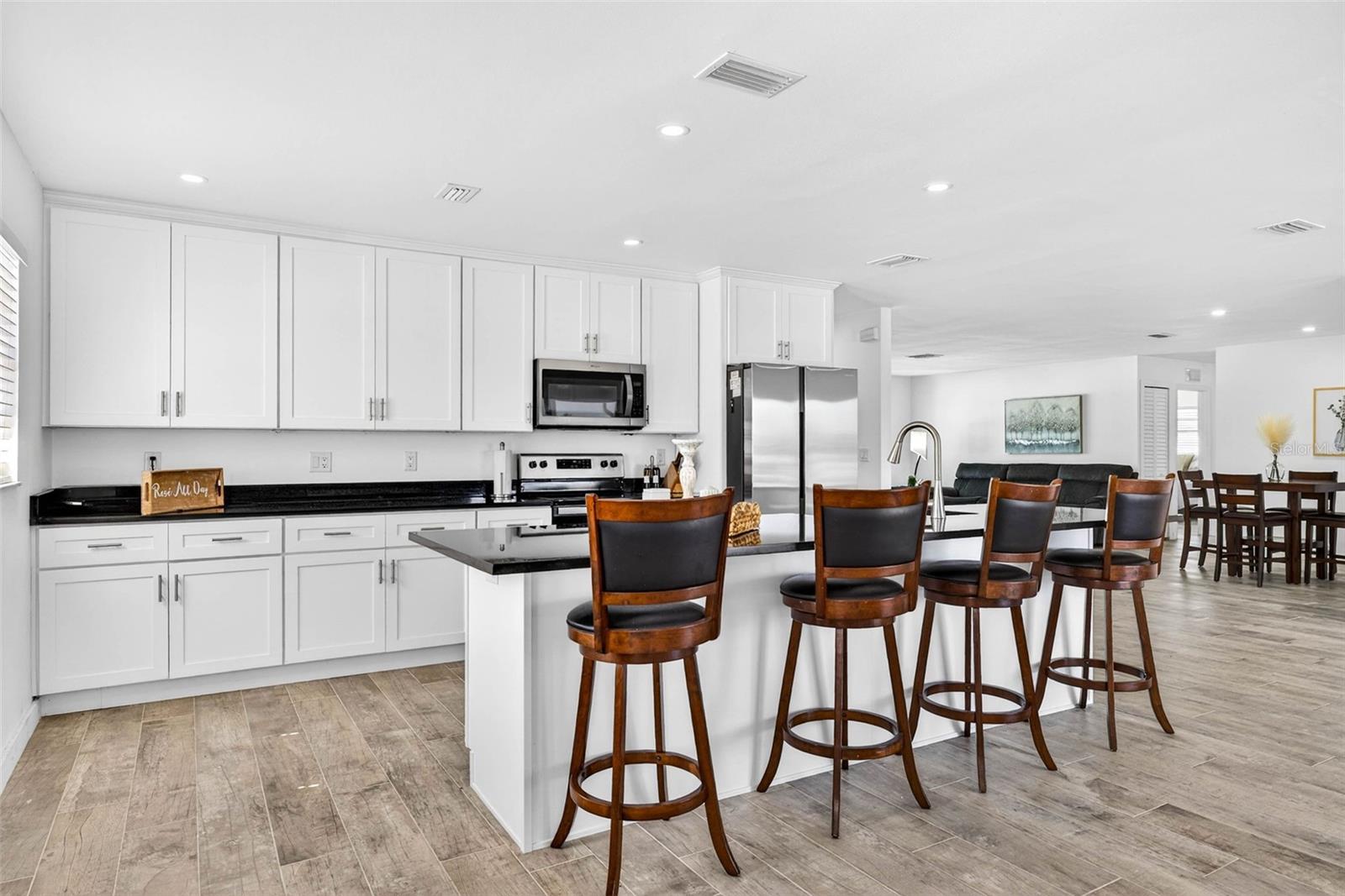 FLOR A MAR - Residential