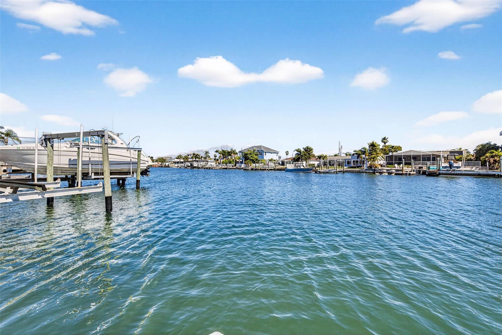 FLOR A MAR - Residential