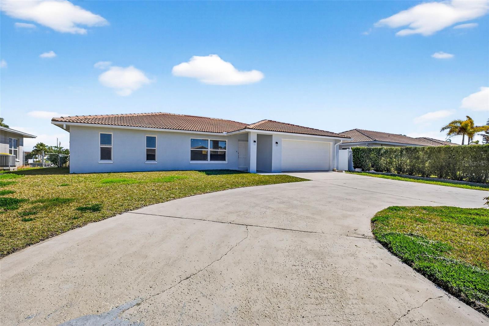 FLOR A MAR - Residential