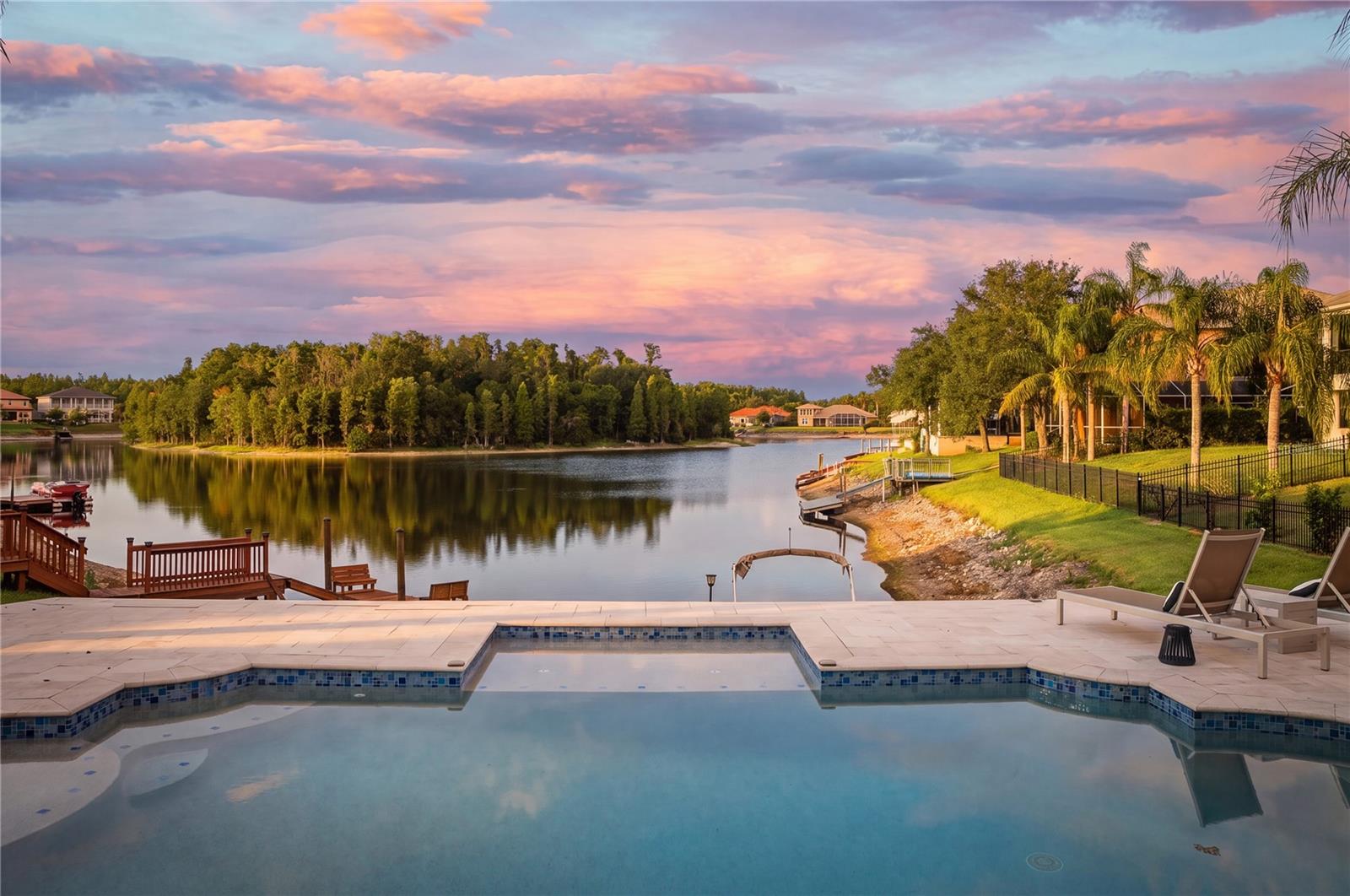 Experience extraordinary lakefront living in one of Tampas most presti – image 64