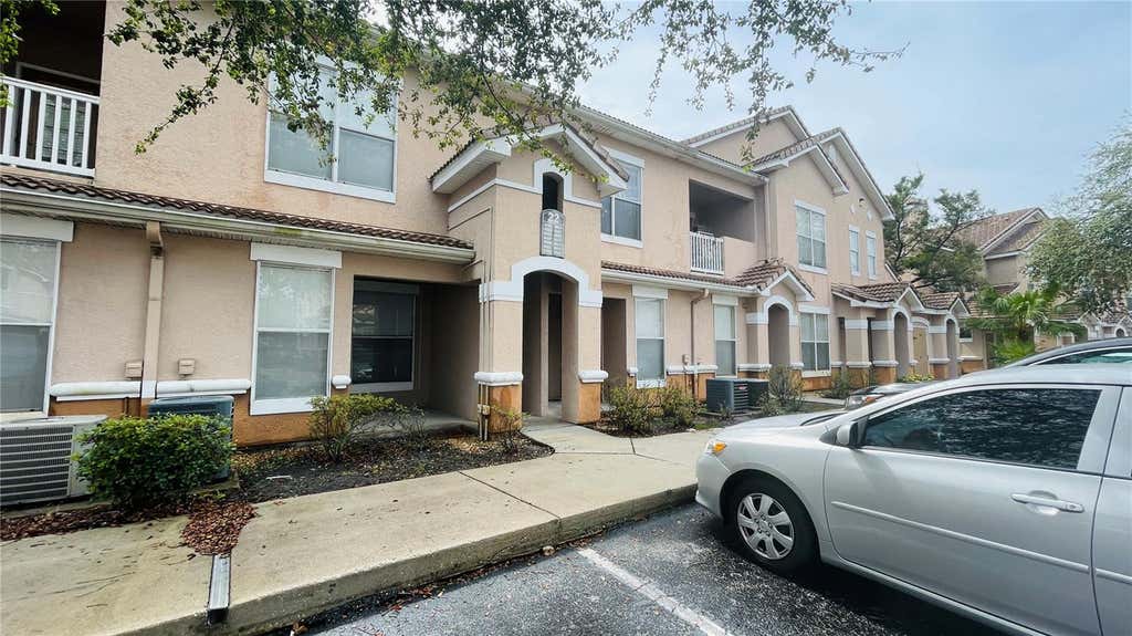 Photo of 10519 Villa View Circle #10519, Tampa, FL 33647 (MLS # O6429862)