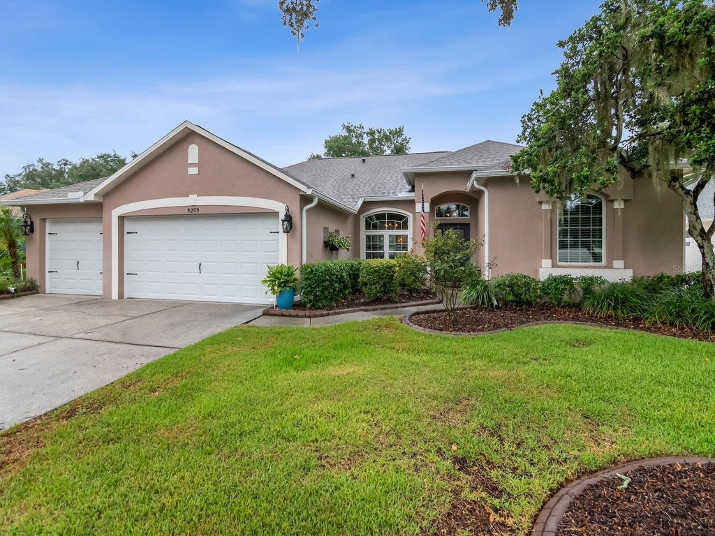 Photo of 9209 Waterbird Drive, Riverview, FL 33578 (MLS # TB8536132)
