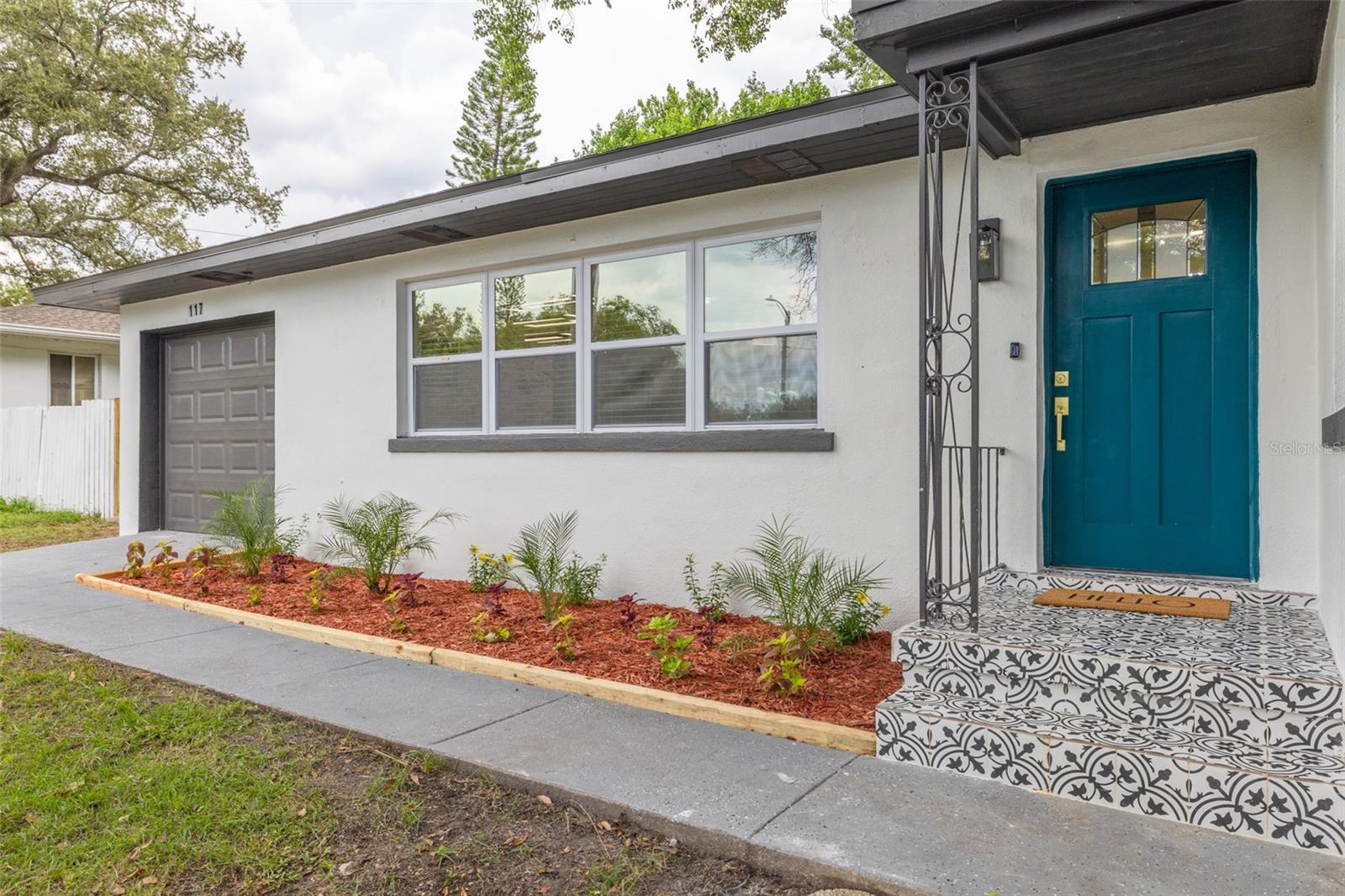 117 ORANGEVIEW AVENUE