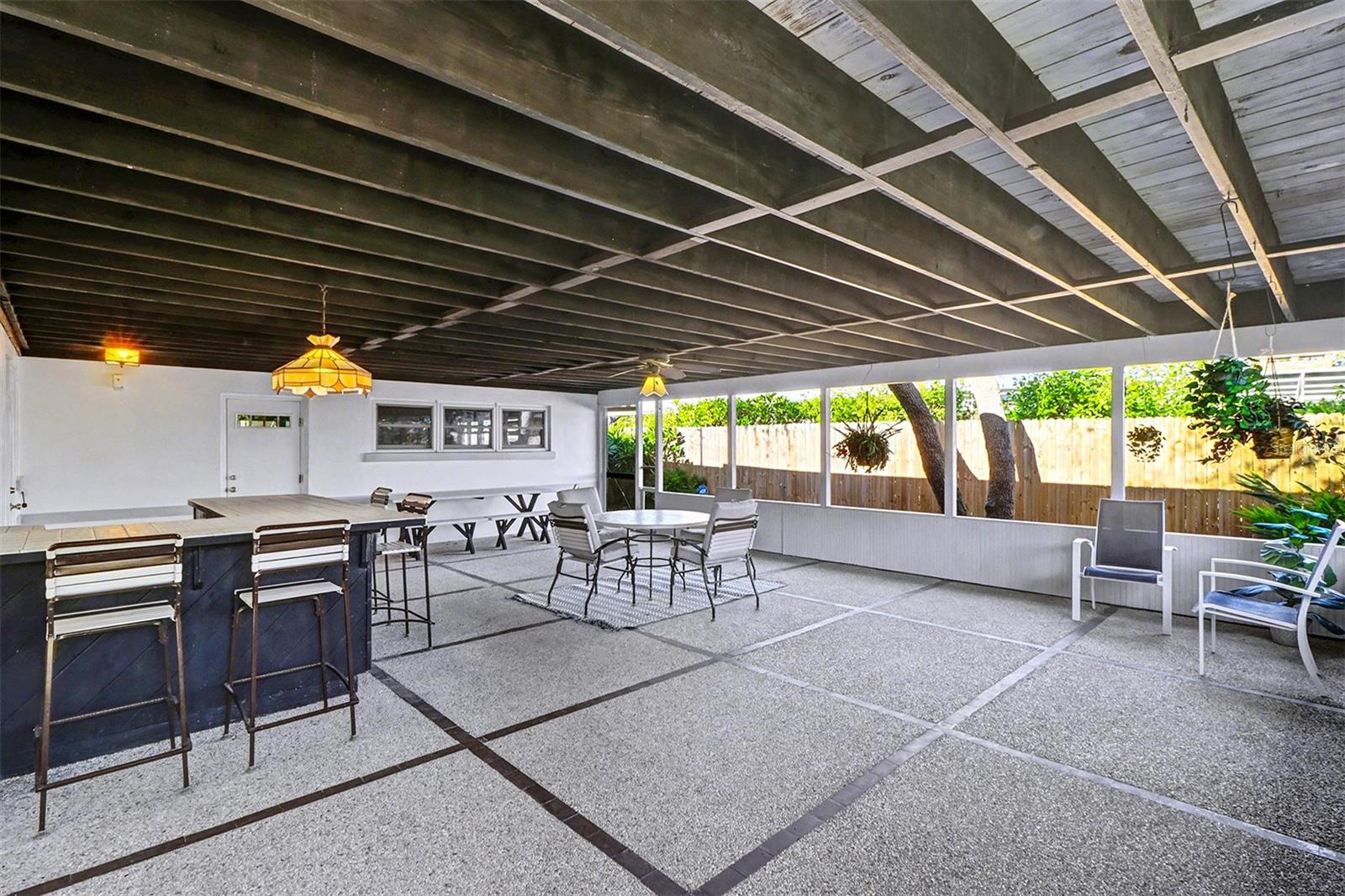 1515 SERPENTINE DRIVE S