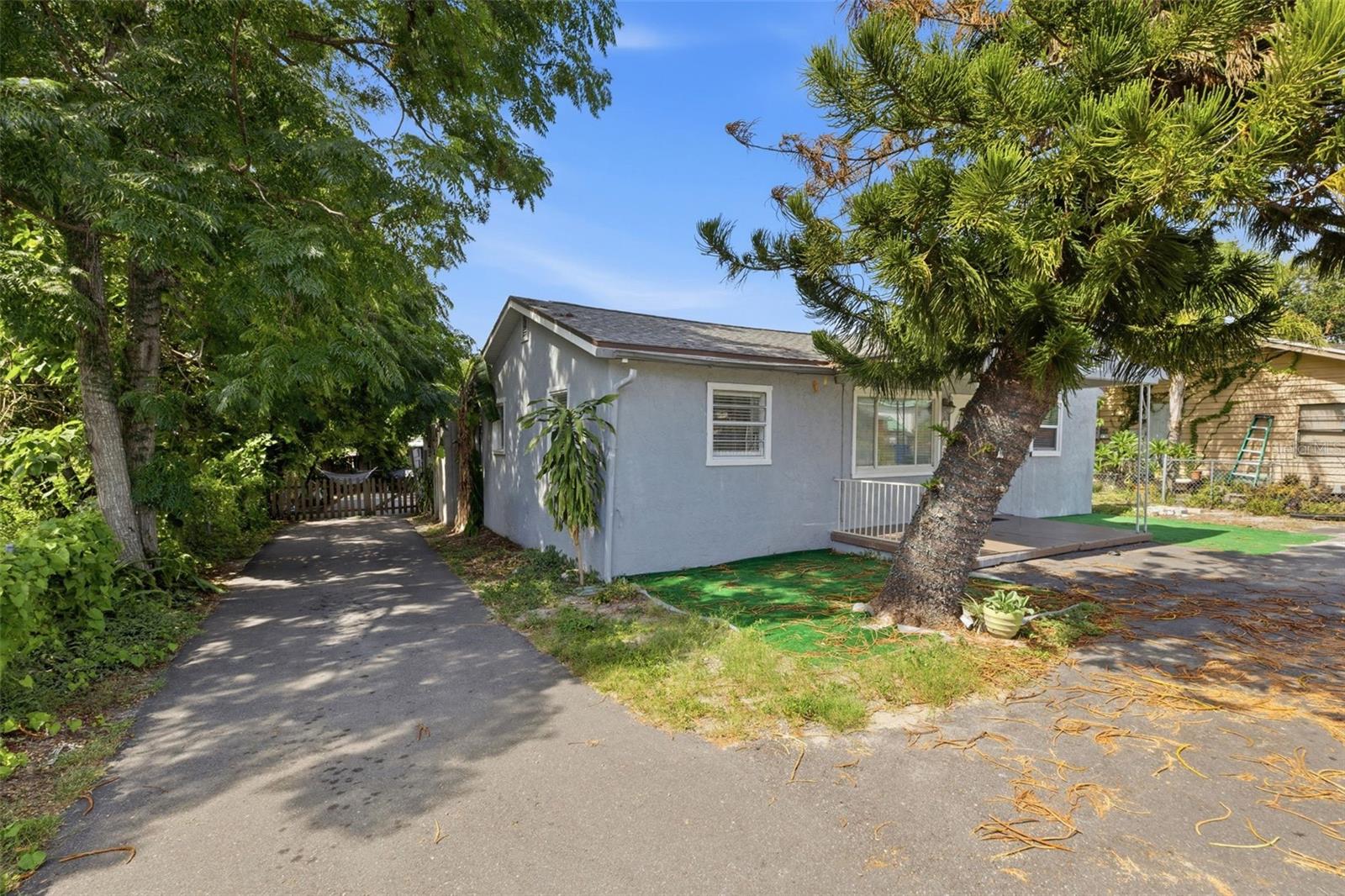 2706 E ANNIE STREET