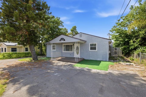 Photo of 2706 E Annie Street, Tampa, FL 33612 (MLS # A4697898)