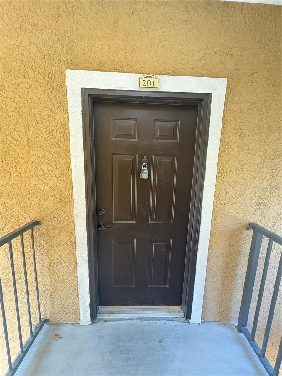 COURTNEY PALMS CONDO - Residential Lease