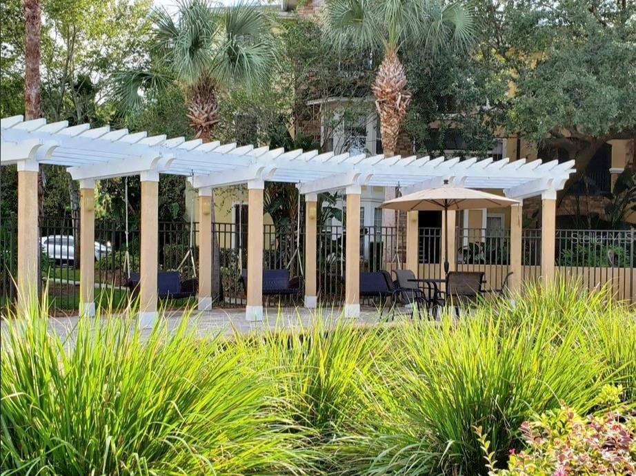 COURTNEY PALMS CONDO - Residential Lease