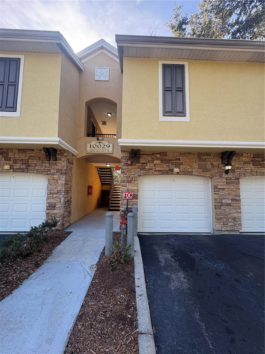 COURTNEY PALMS CONDO - Residential Lease