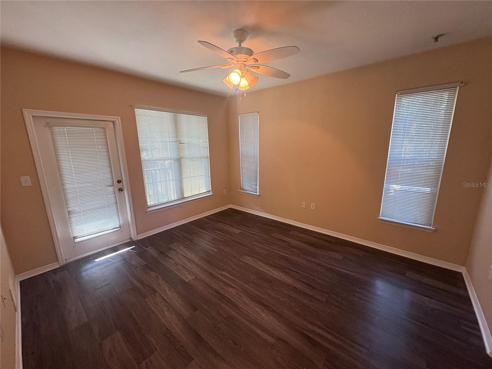 COURTNEY PALMS CONDO - Residential Lease