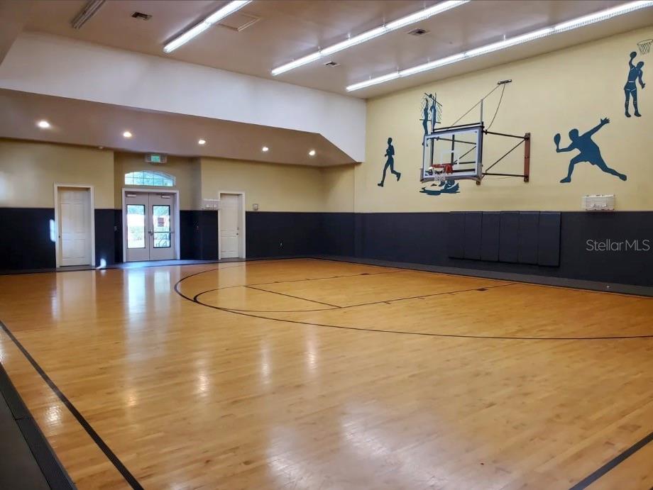 COURTNEY PALMS CONDO - Residential Lease