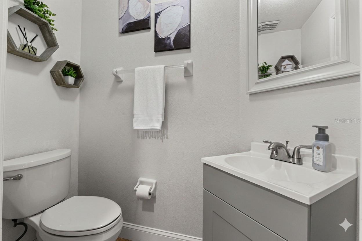 EASTLAKE OAKS PH 3 - Residential