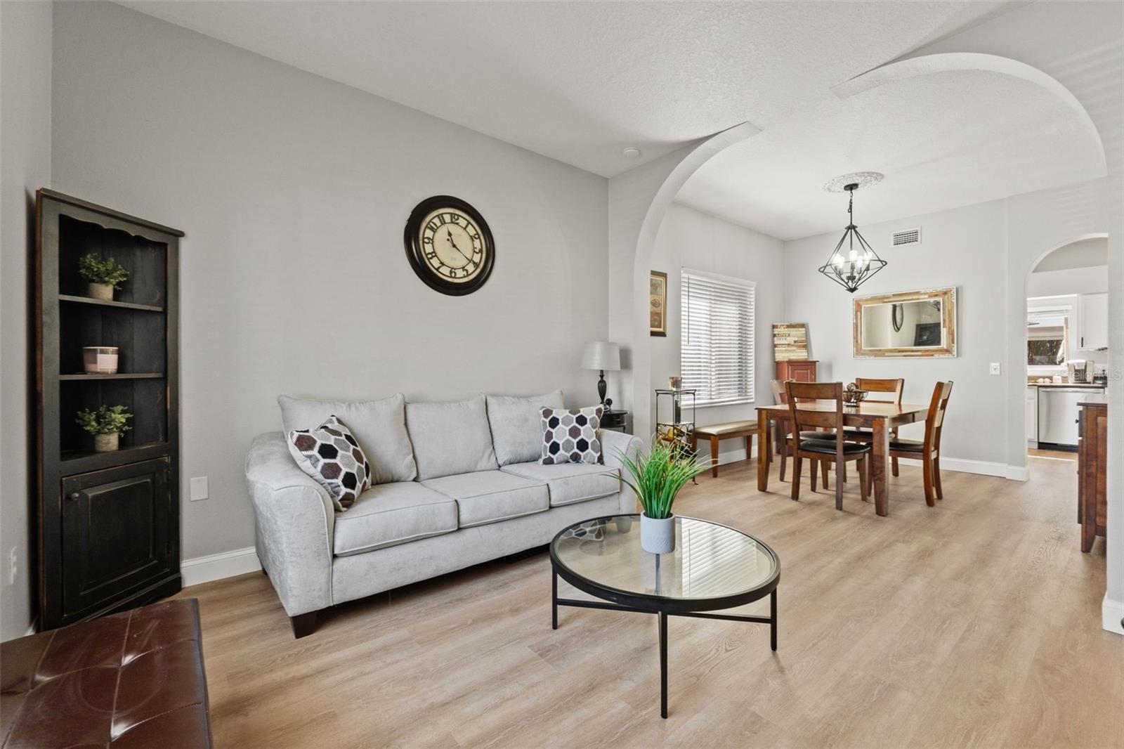 EASTLAKE OAKS PH 3 - Residential