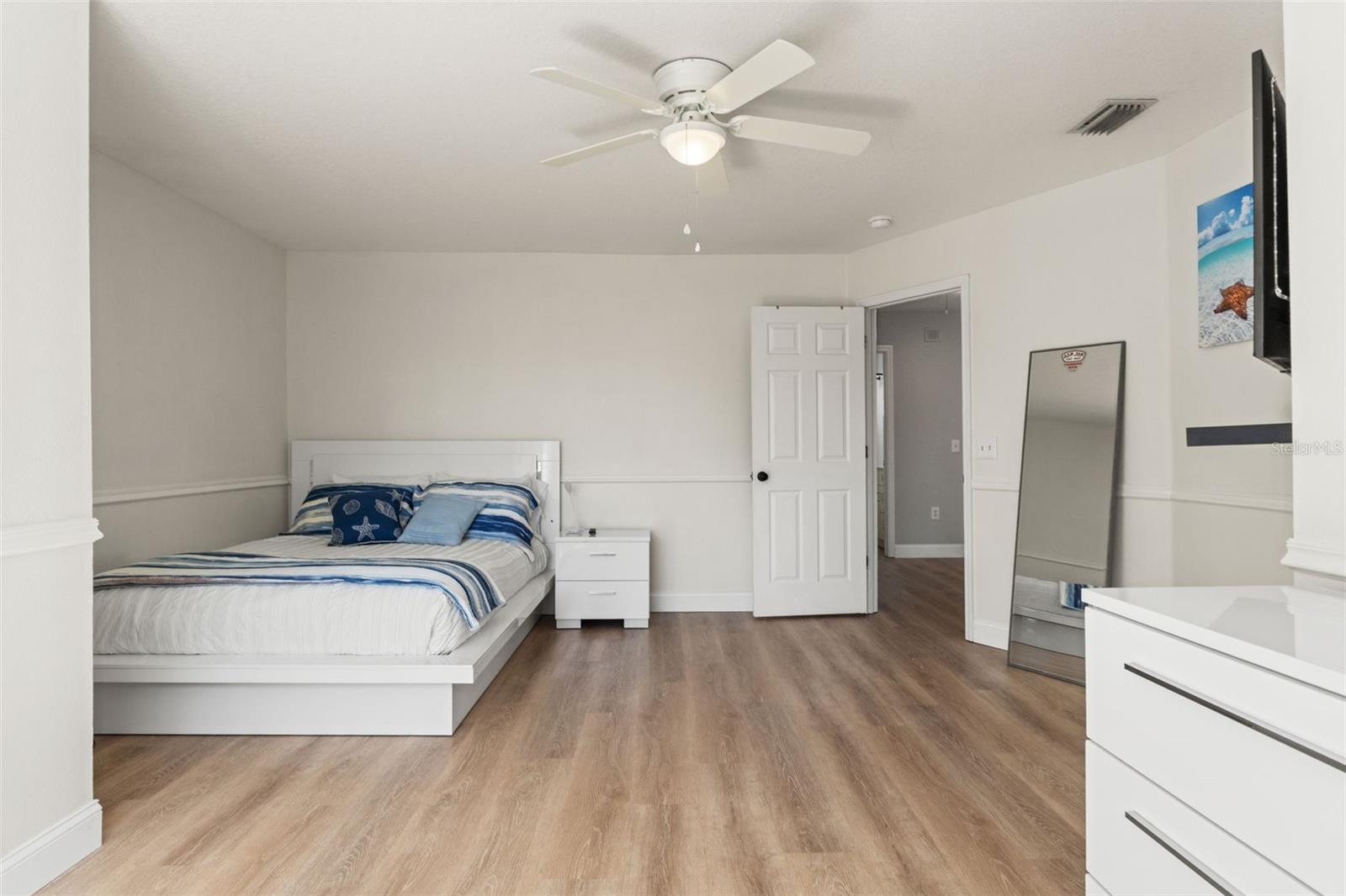 EASTLAKE OAKS PH 3 - Residential