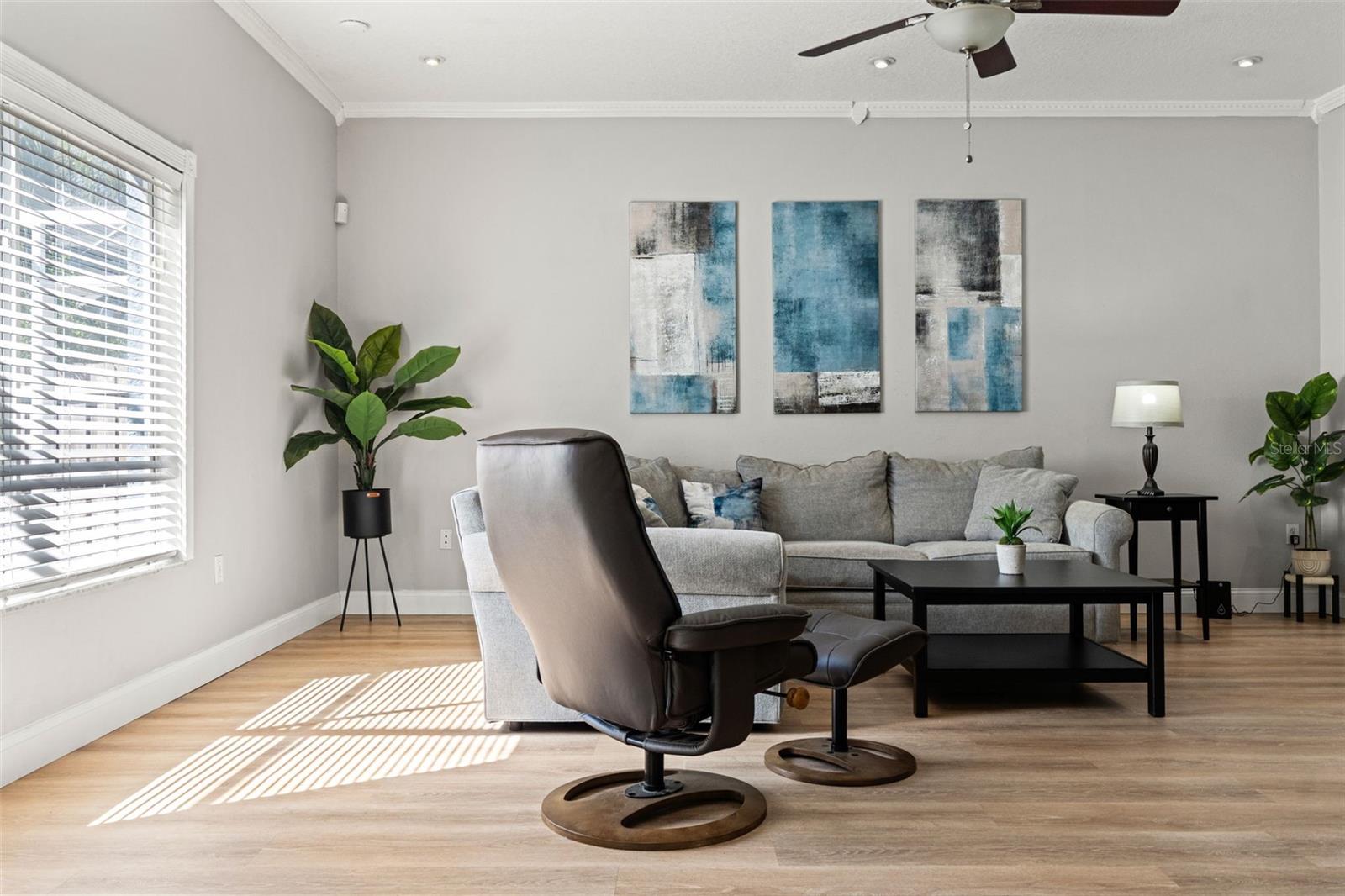 EASTLAKE OAKS PH 3 - Residential