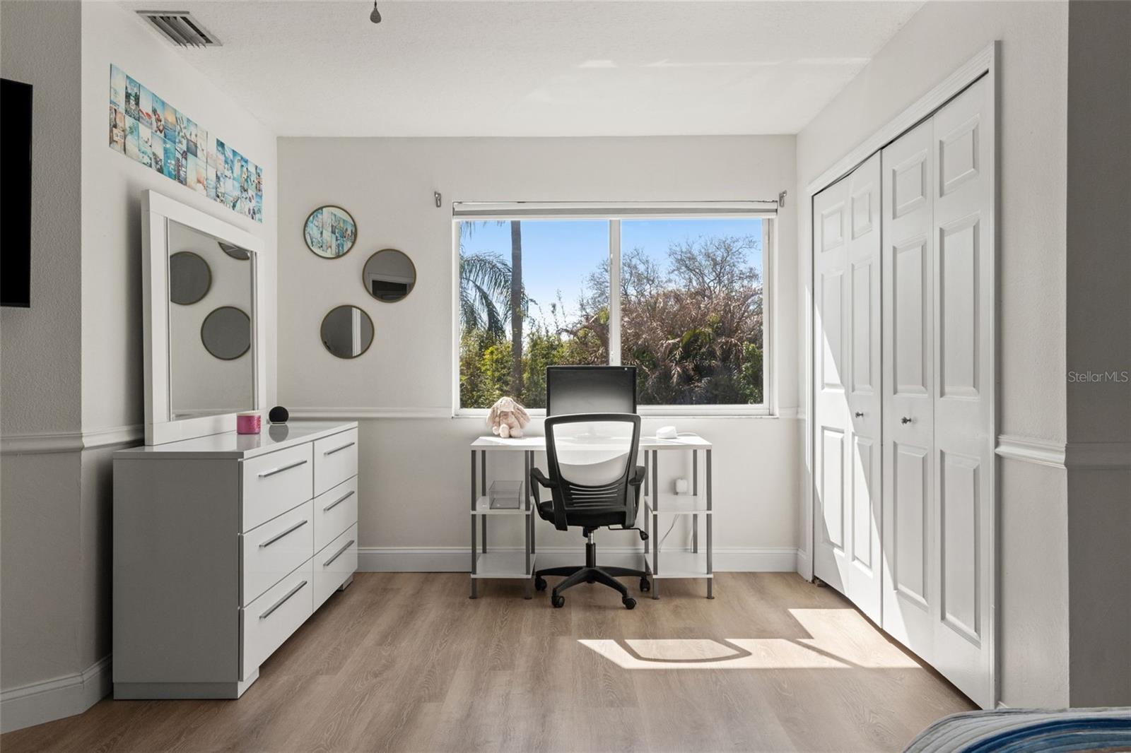 EASTLAKE OAKS PH 3 - Residential