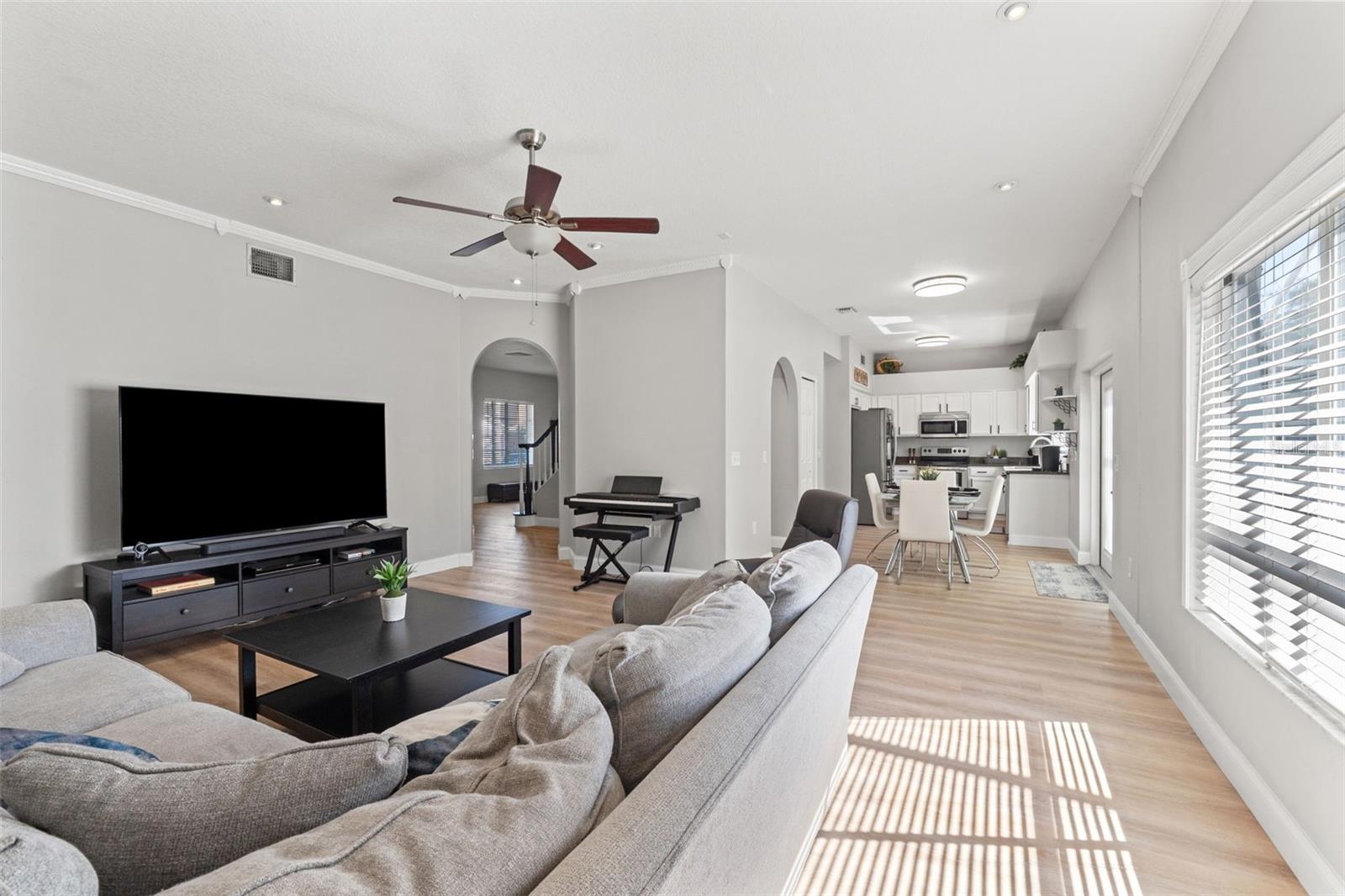 EASTLAKE OAKS PH 3 - Residential