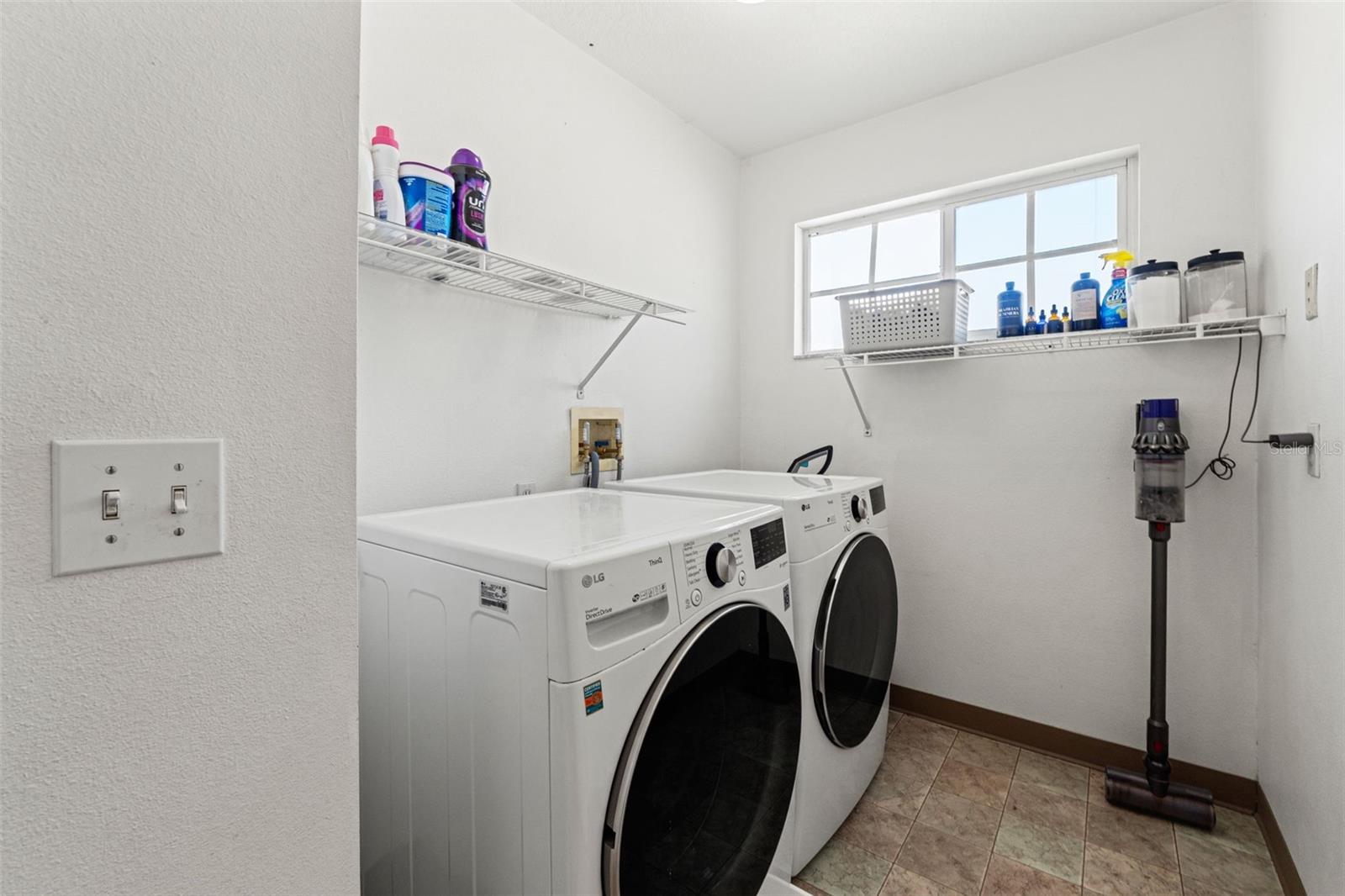 EASTLAKE OAKS PH 3 - Residential