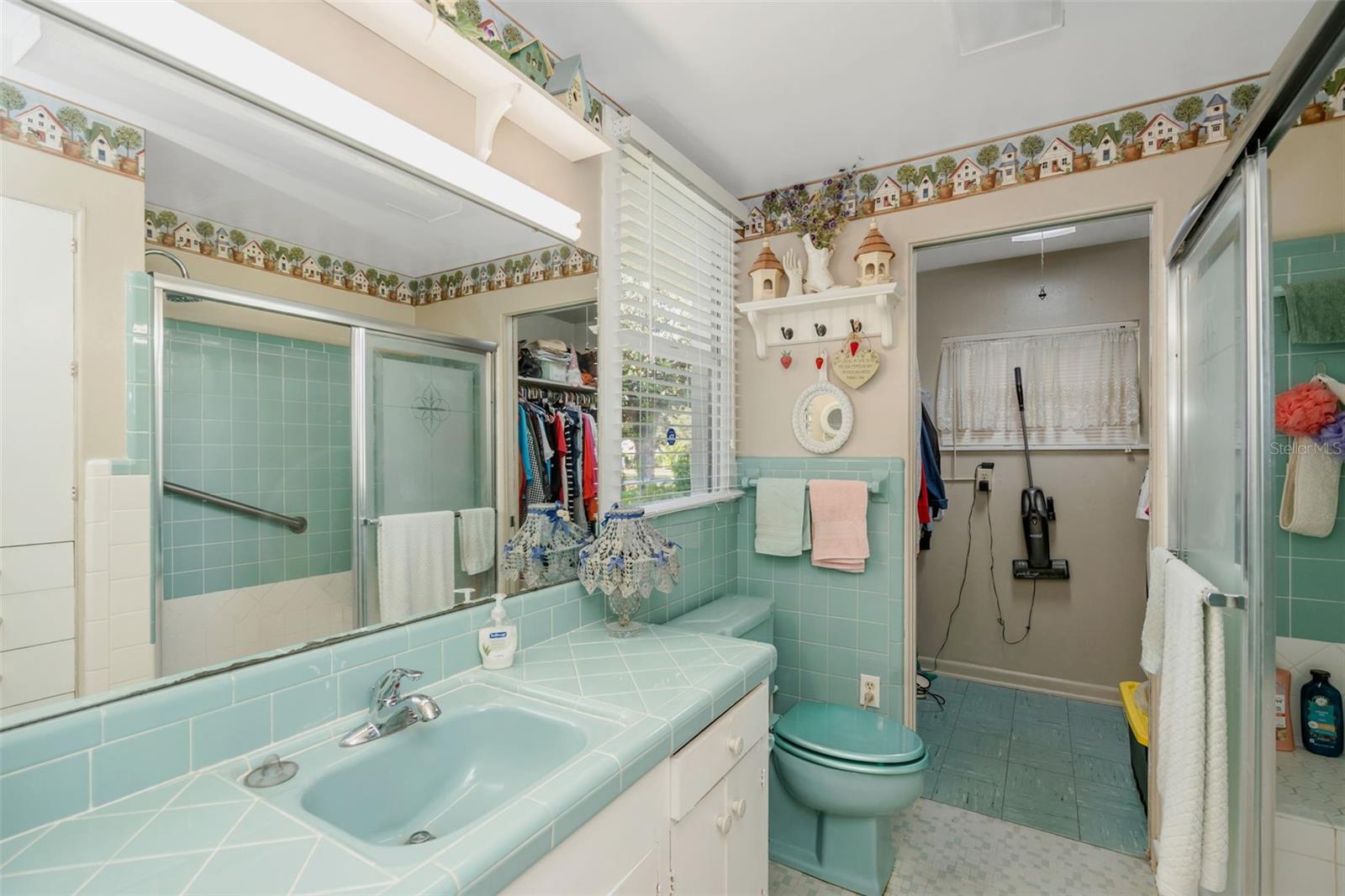 DUDLEYS 1ST ADD - Residential