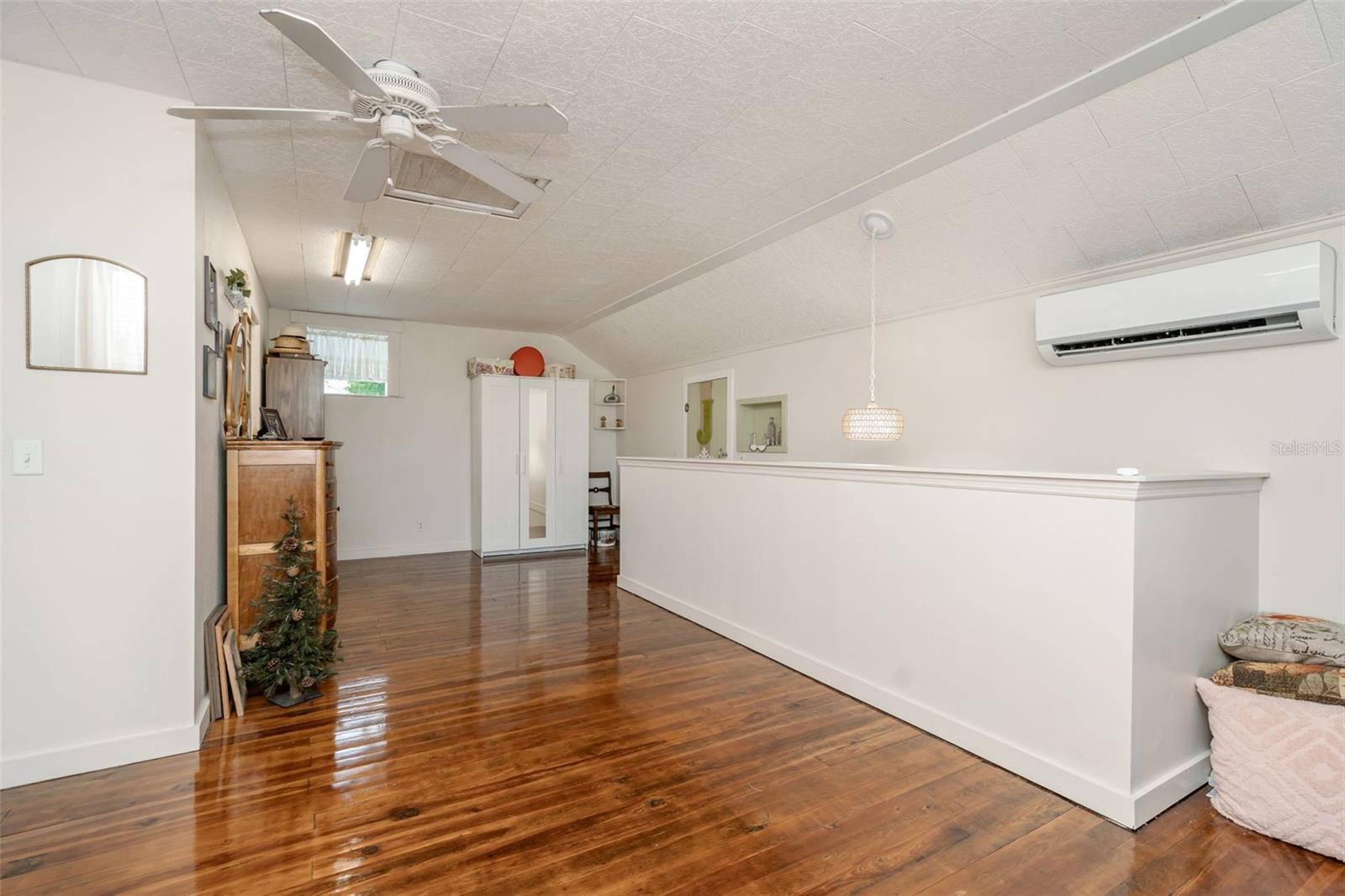 DUDLEYS 1ST ADD - Residential