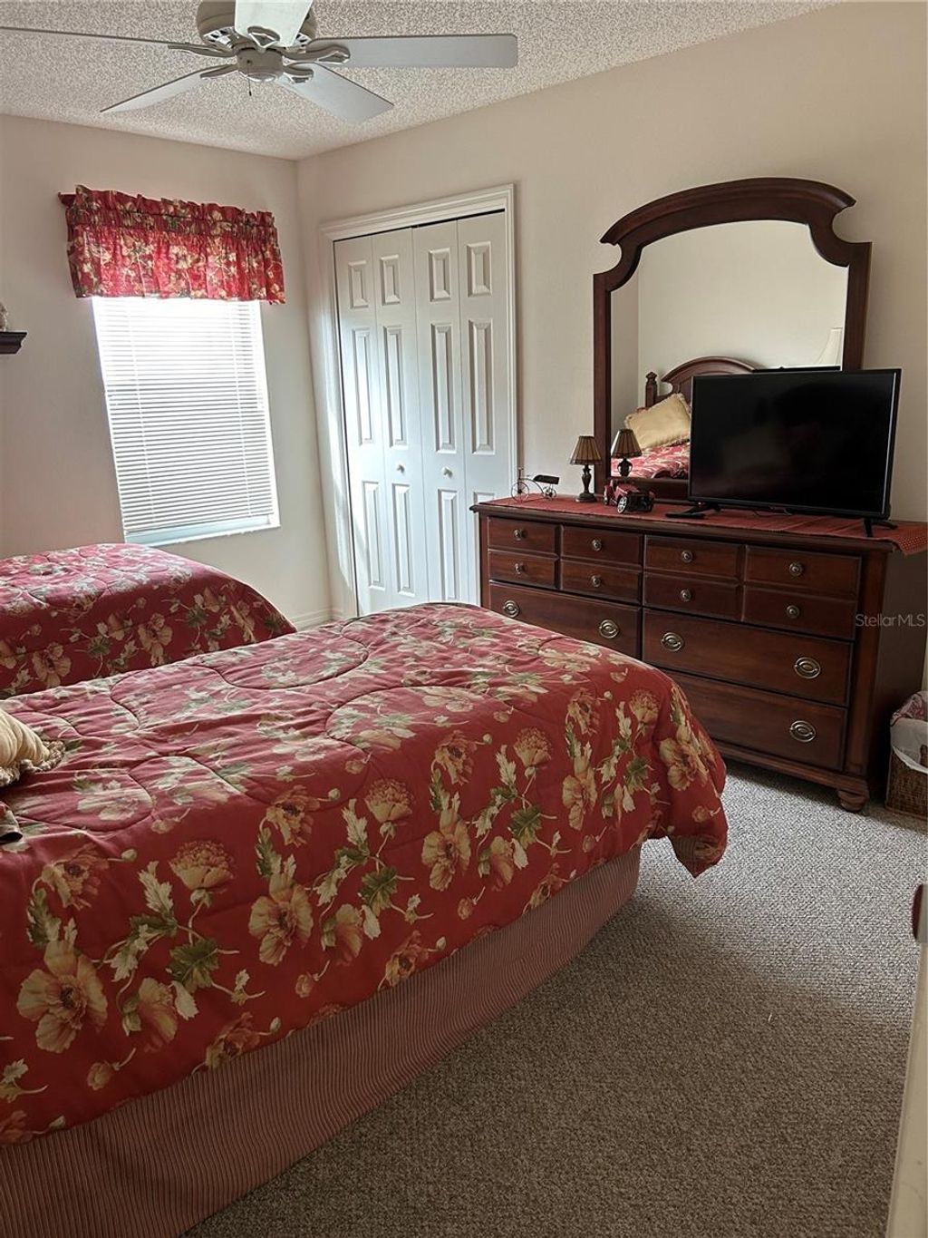 Photo of 1784 Hinckley Lane, The Villages, FL 32162 (MLS # OM705637)