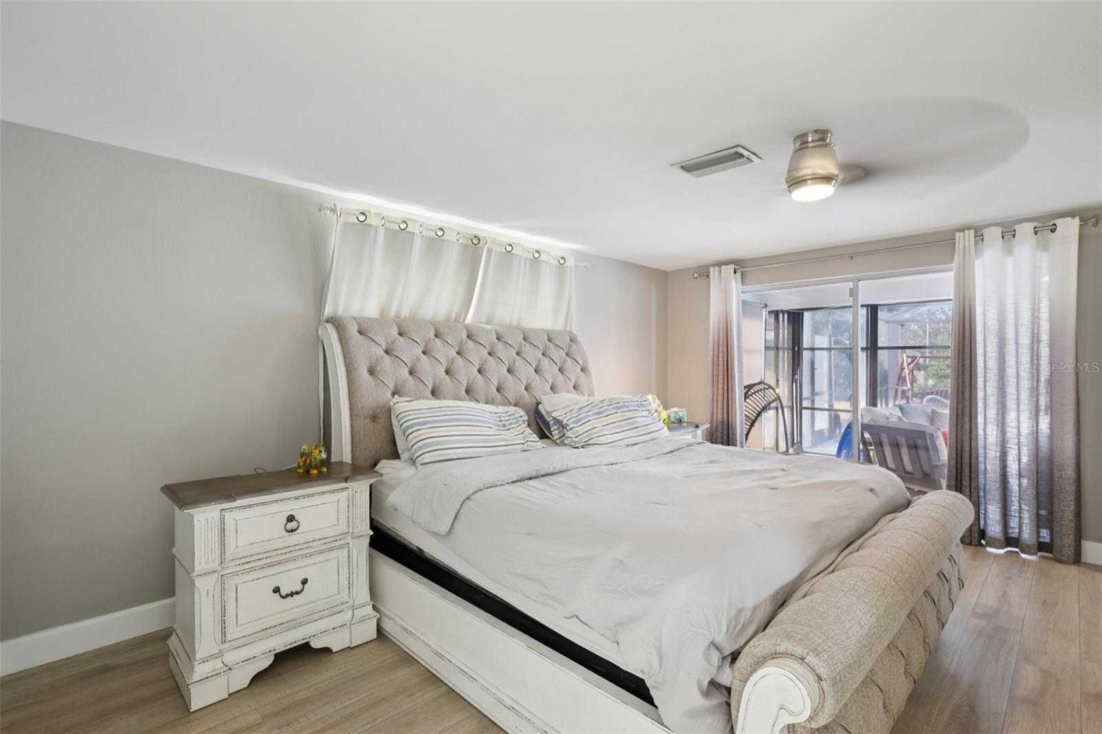 BEACON WOODS VILLAGE - Residential