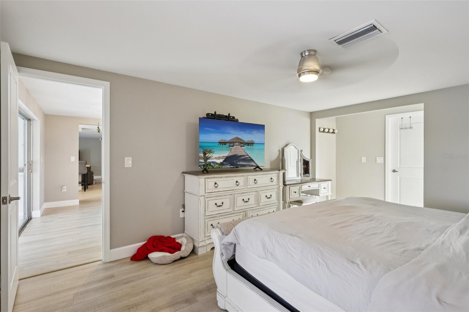 BEACON WOODS VILLAGE - Residential