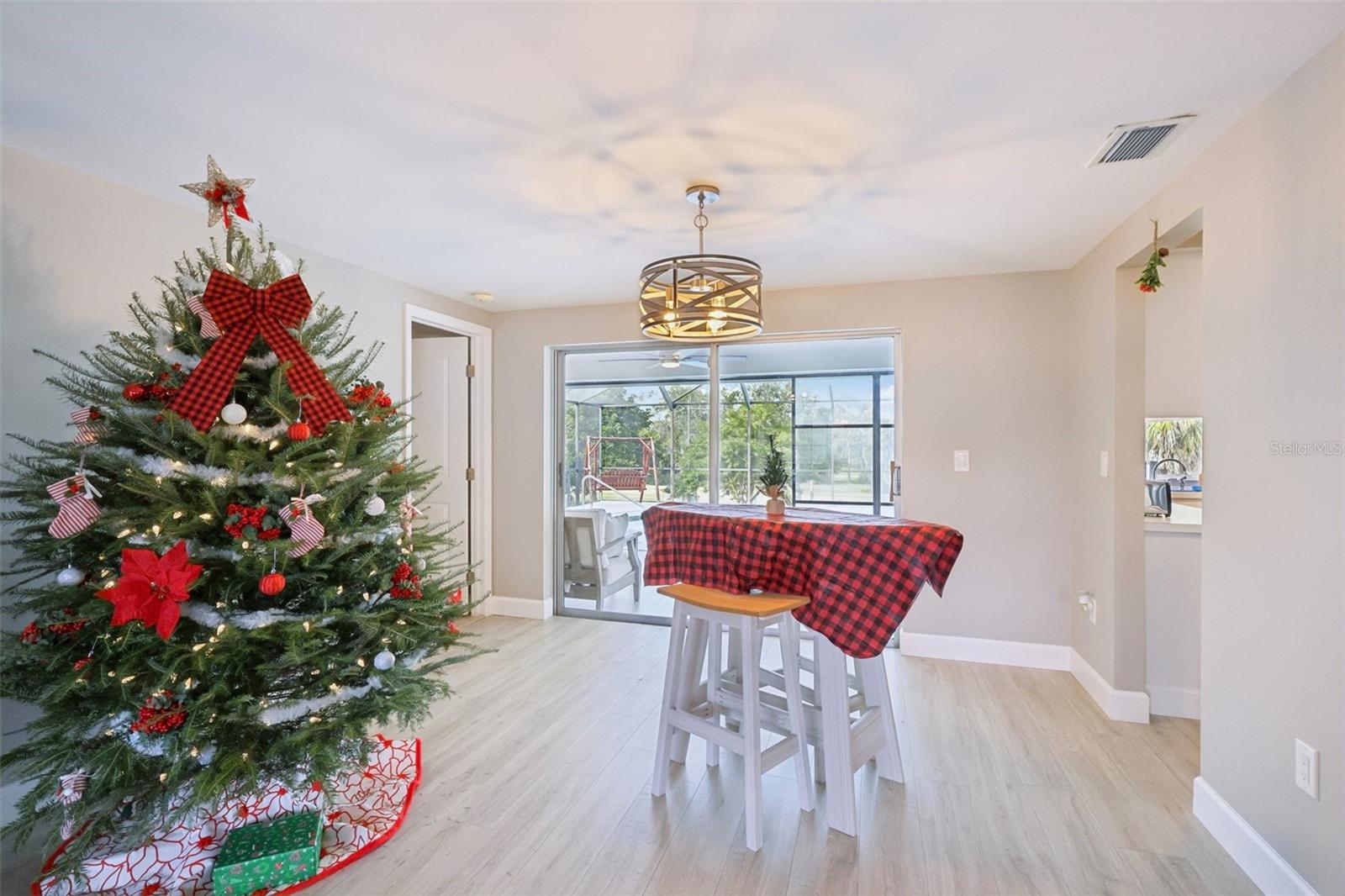 BEACON WOODS VILLAGE - Residential