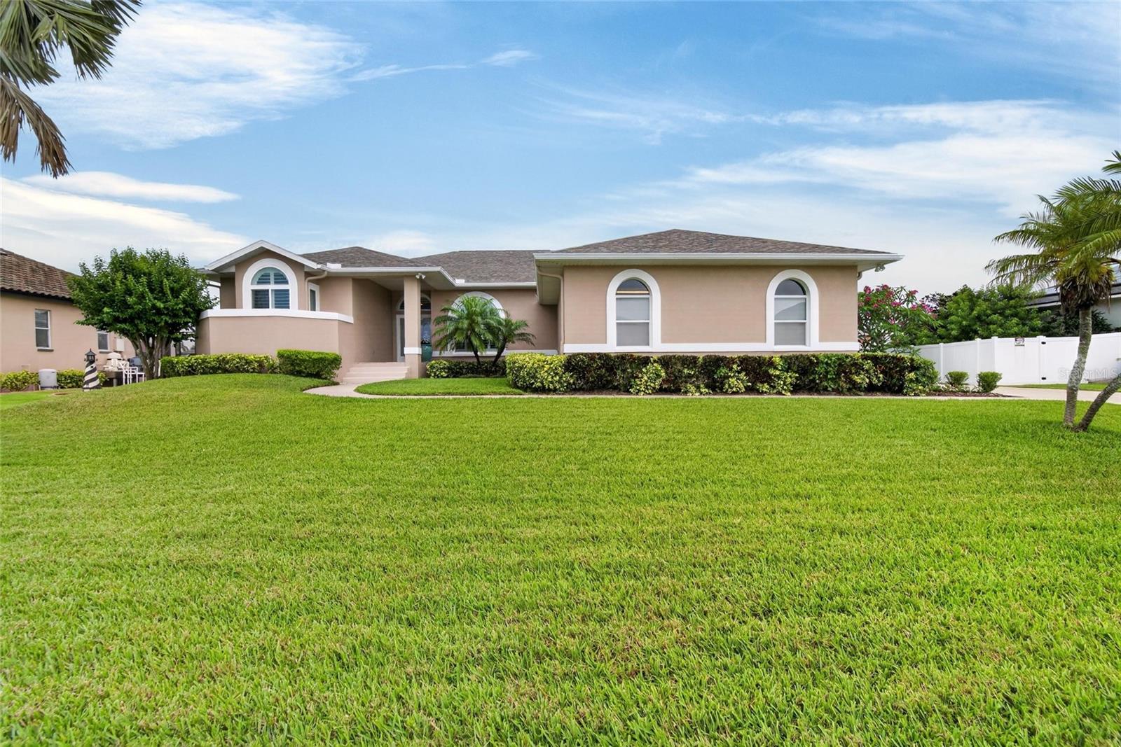 APOLLO BEACH UNIT 06 - Residential