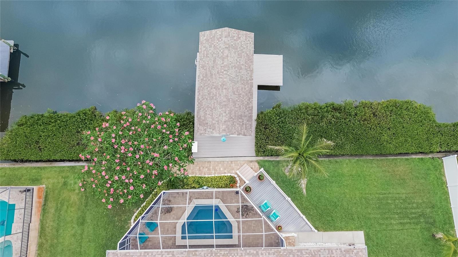 APOLLO BEACH UNIT 06 - Residential