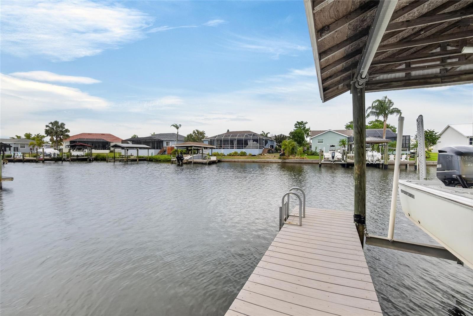 APOLLO BEACH UNIT 06 - Residential