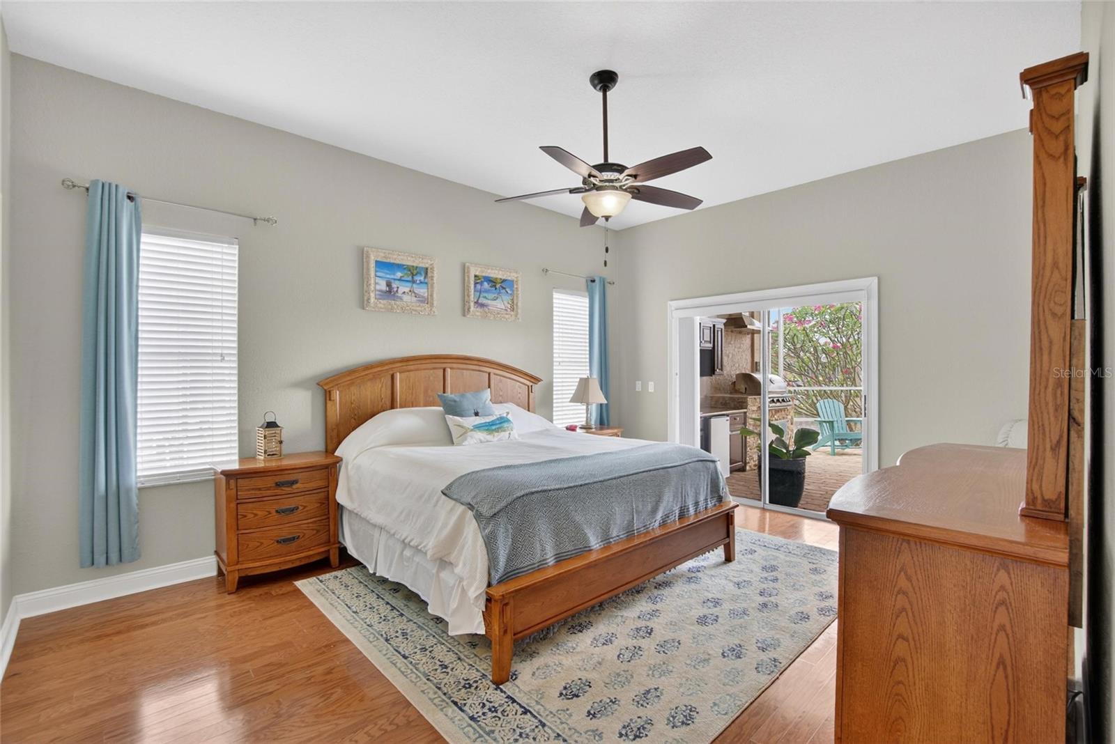 APOLLO BEACH UNIT 06 - Residential
