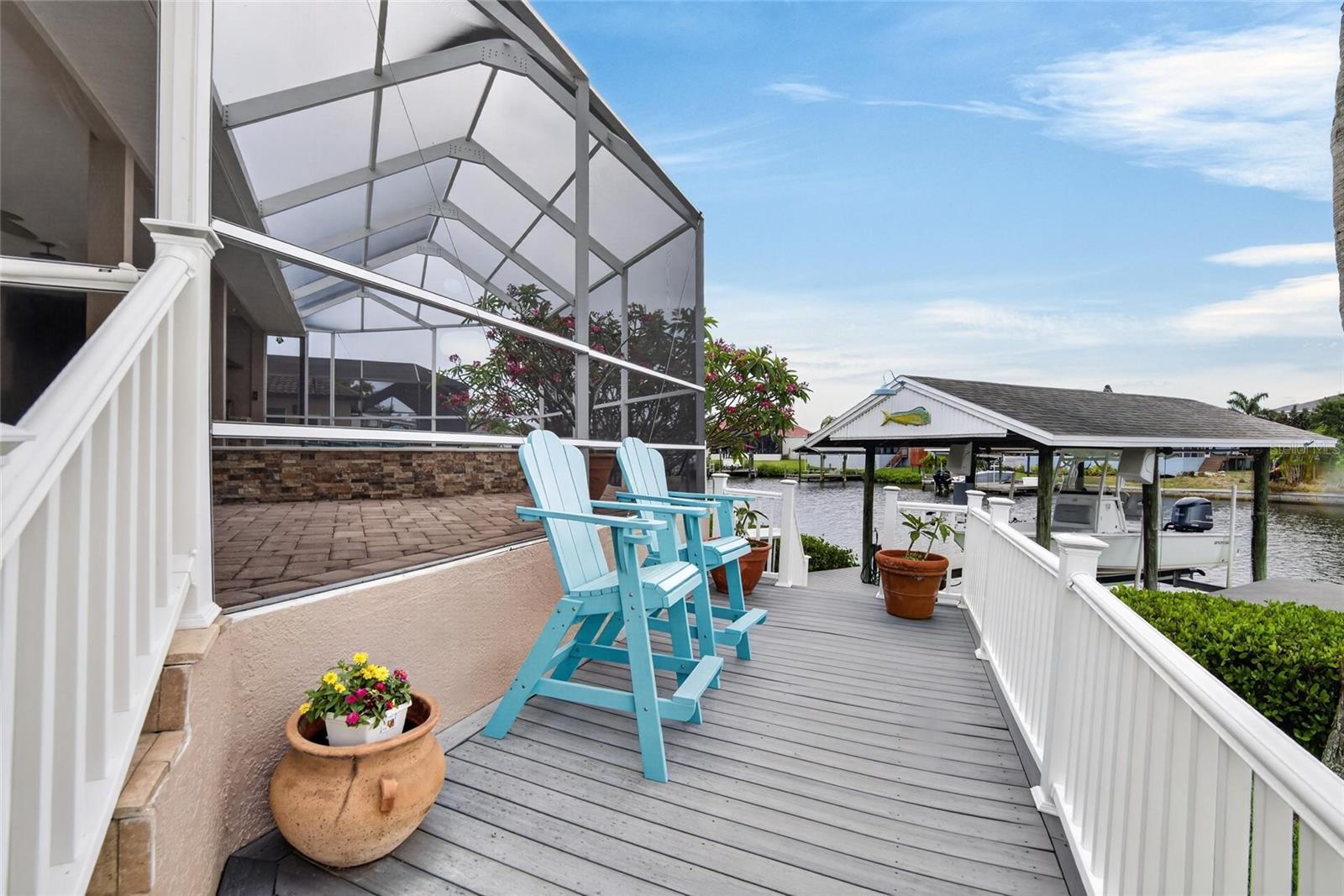 APOLLO BEACH UNIT 06 - Residential