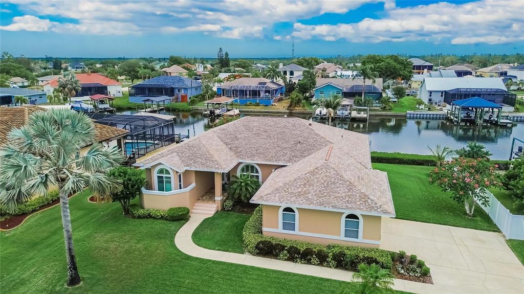 Photo of 806 Eagle Lane, Apollo Beach, FL 33572 (MLS # TB8502733)