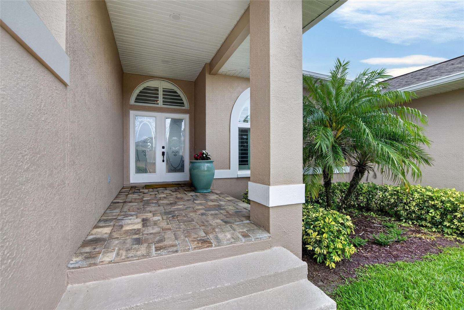 APOLLO BEACH UNIT 06 - Residential