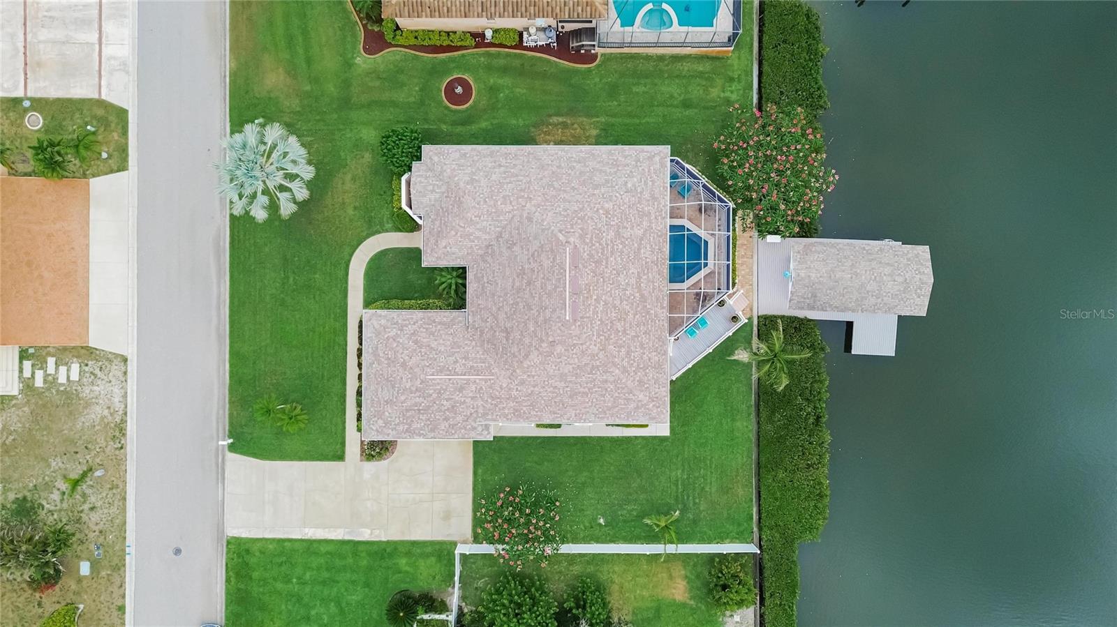 APOLLO BEACH UNIT 06 - Residential