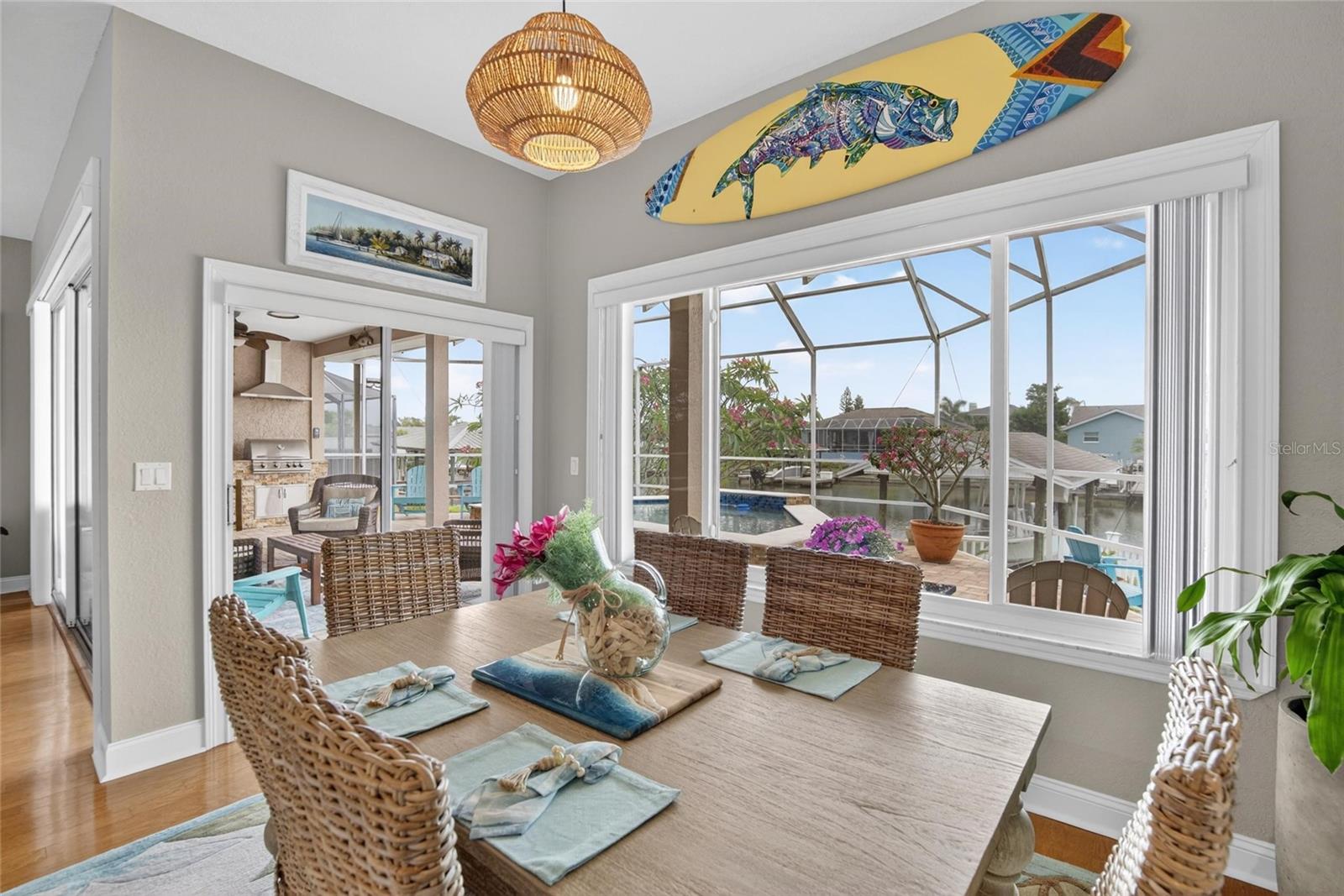 APOLLO BEACH UNIT 06 - Residential