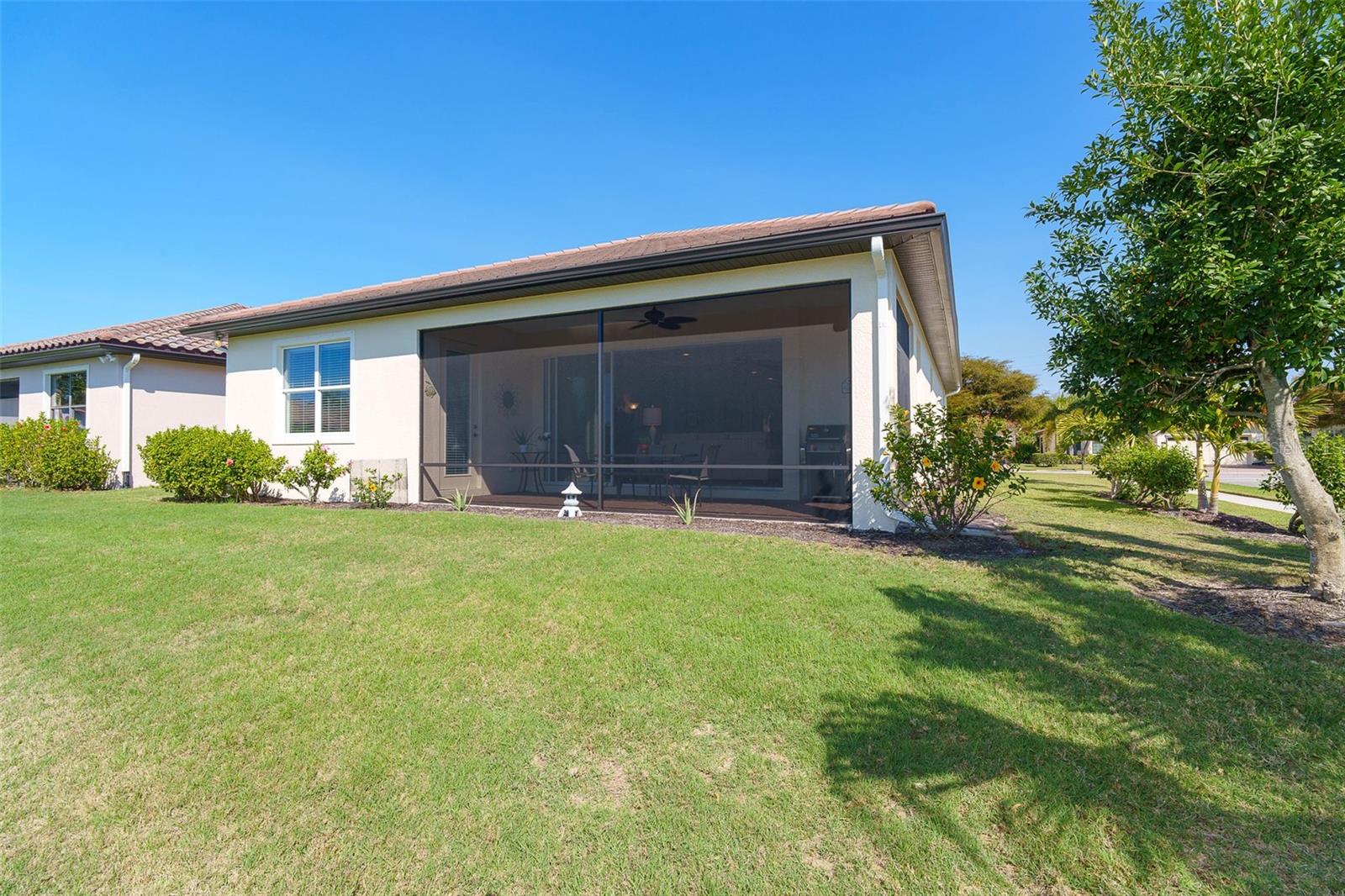 GRAND OAKS - Residential