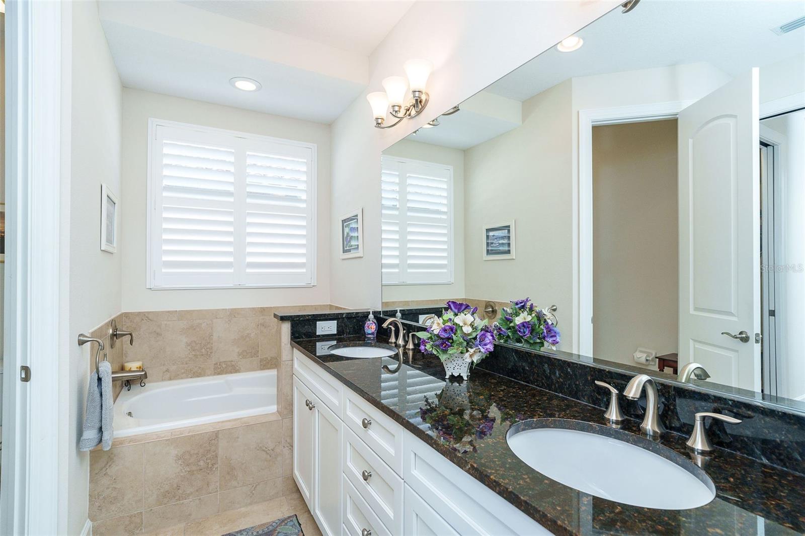 GRAND OAKS - Residential