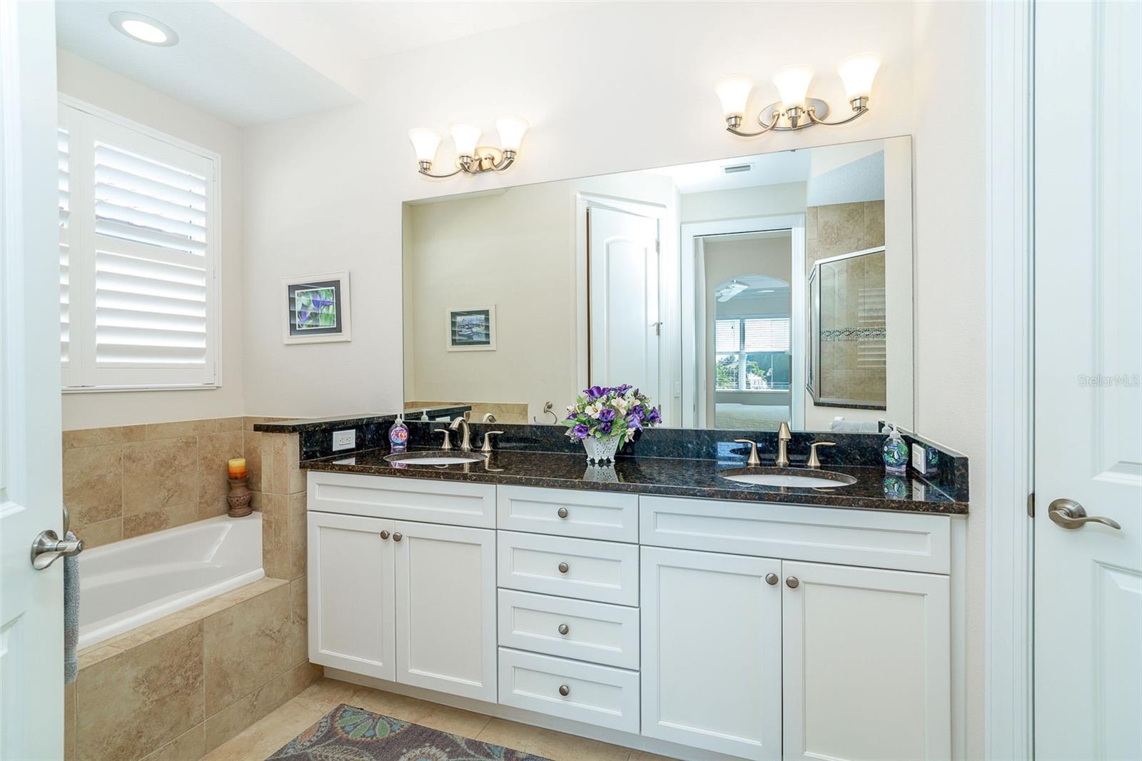 GRAND OAKS - Residential