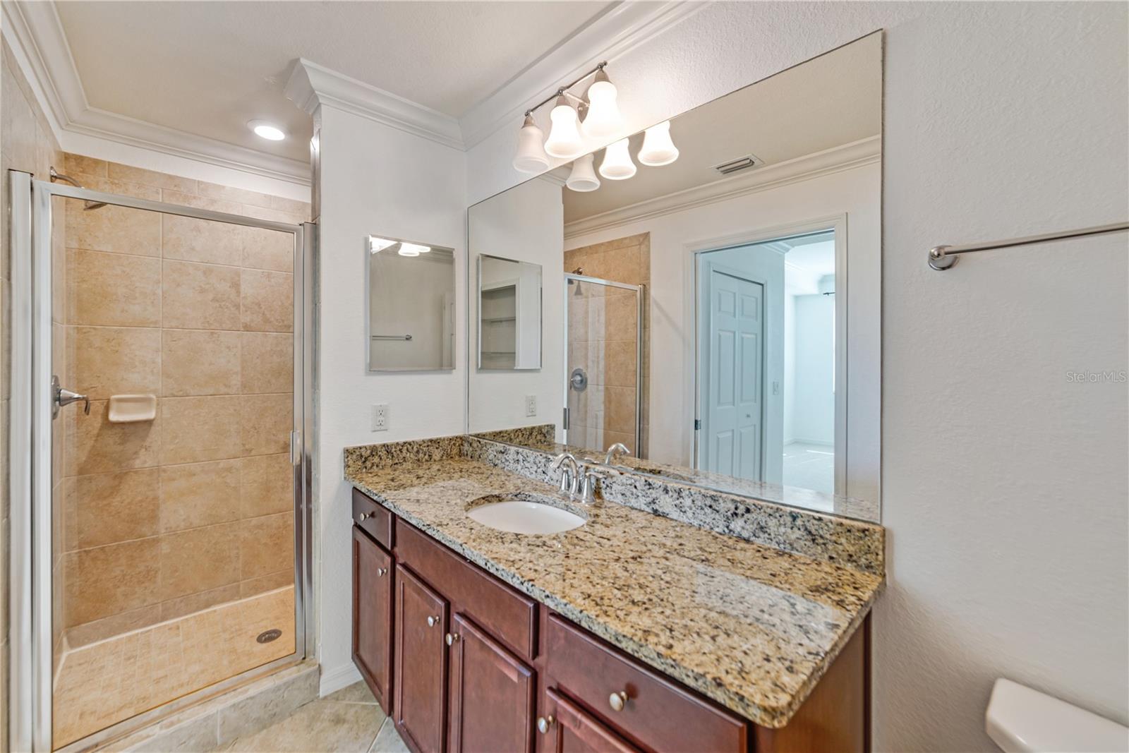 TERRACE I AT LAKEWOOD NATIONAL PH 2 - Residential Lease