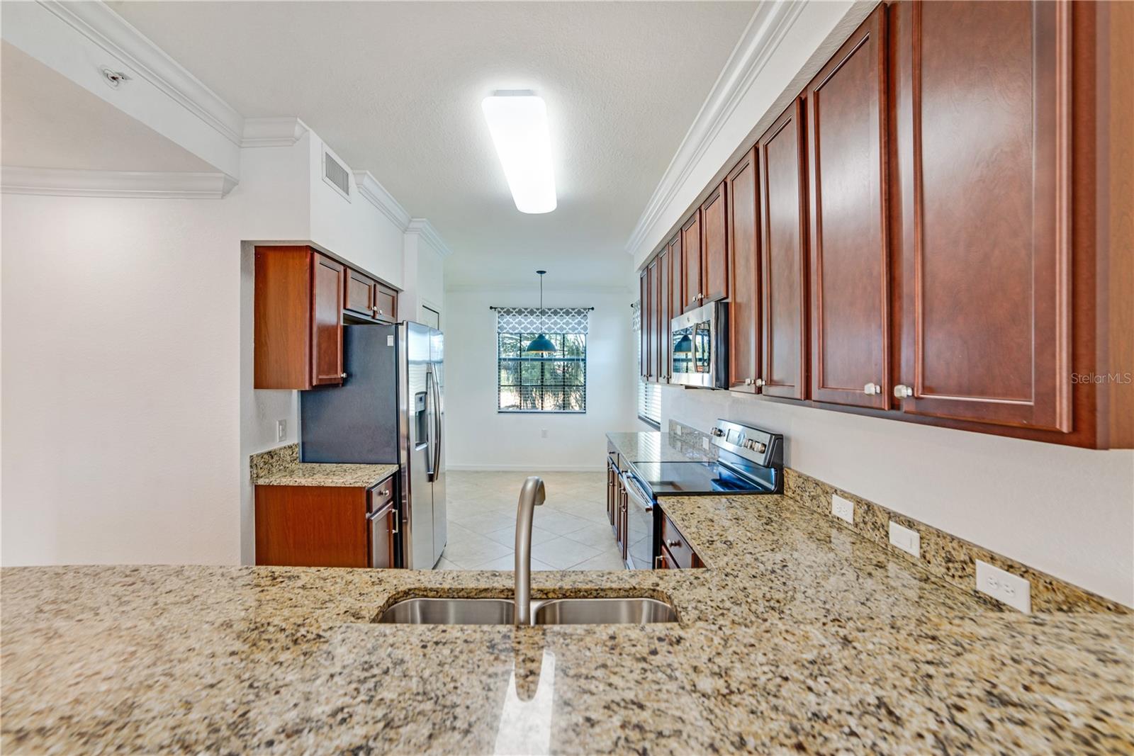 TERRACE I AT LAKEWOOD NATIONAL PH 2 - Residential Lease