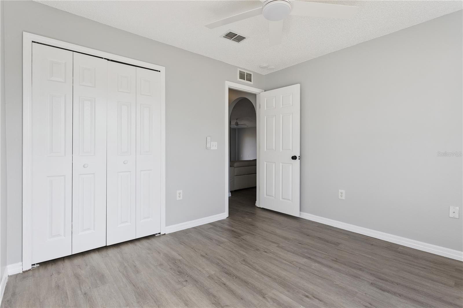 GROVELAND LAKE DOT LANDING SUB - Residential