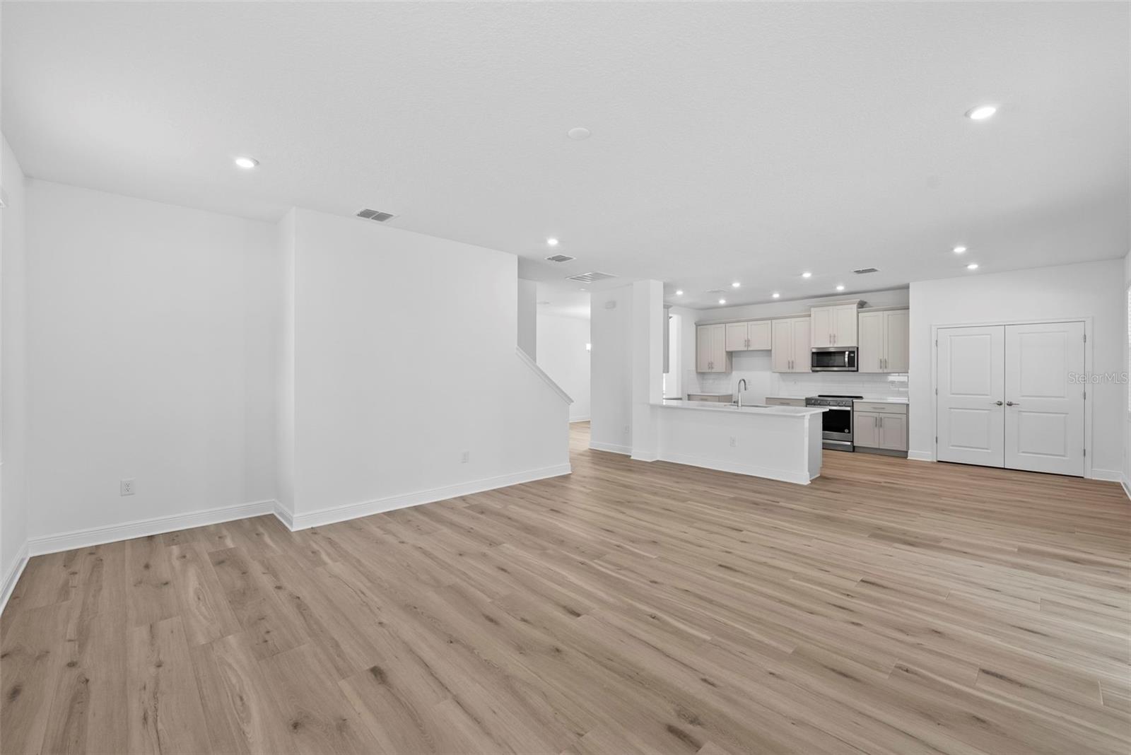 WASHINGTON TERRACE - Residential