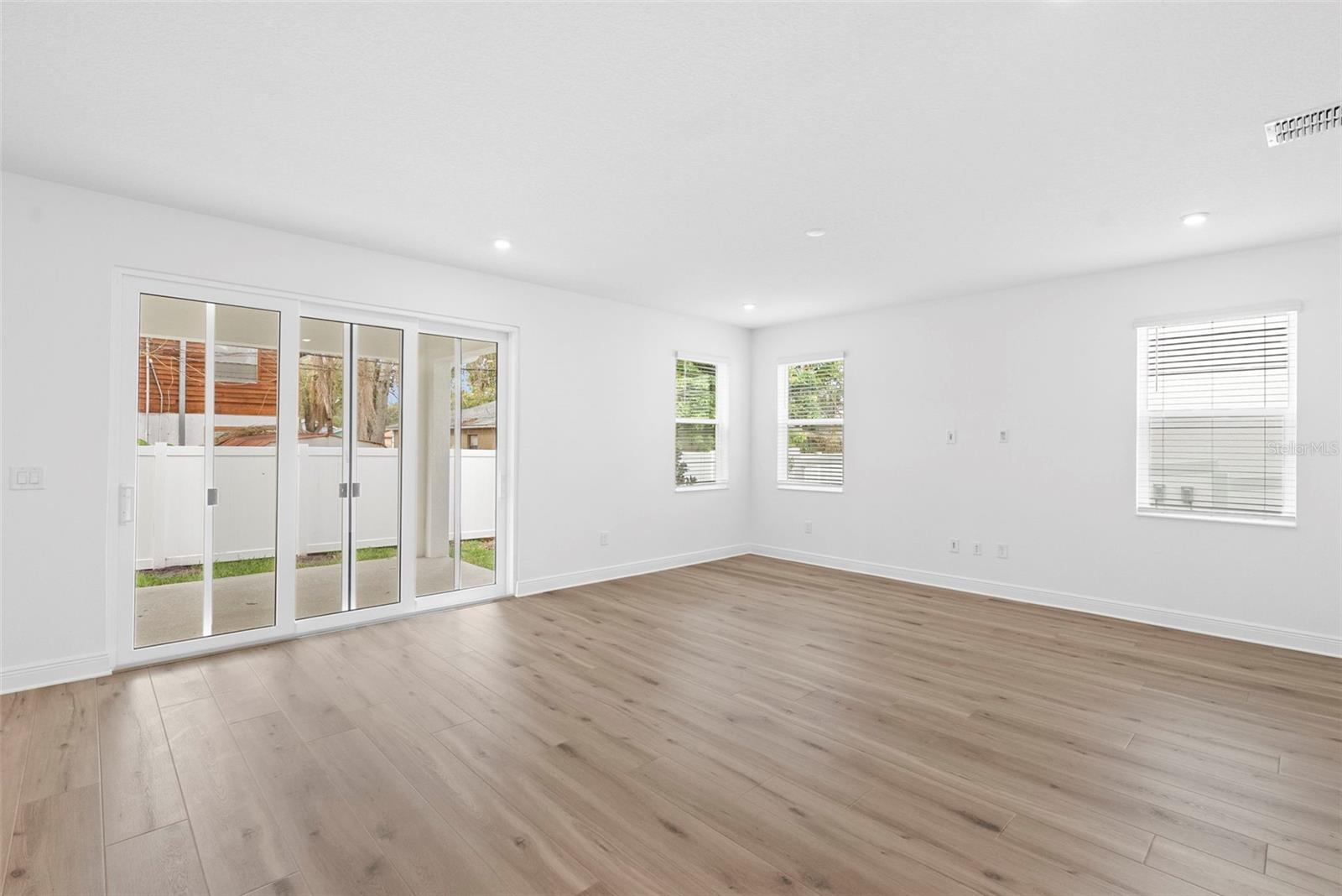 WASHINGTON TERRACE - Residential