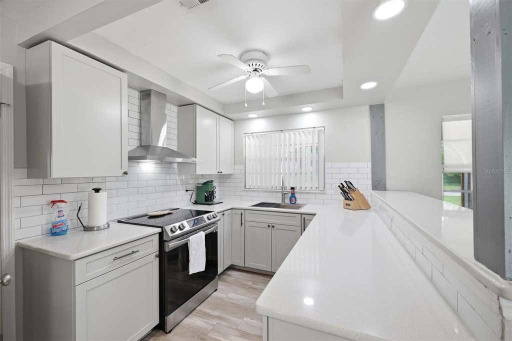 Photo of 708 Nola Street, Inverness, FL 34452 (MLS # W7888457)