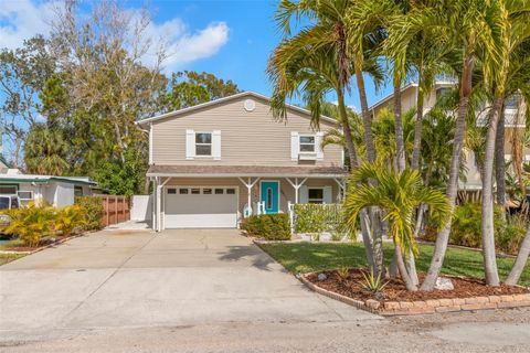 350 KENTUCKY AVENUE CRYSTAL BEACH FL 34681