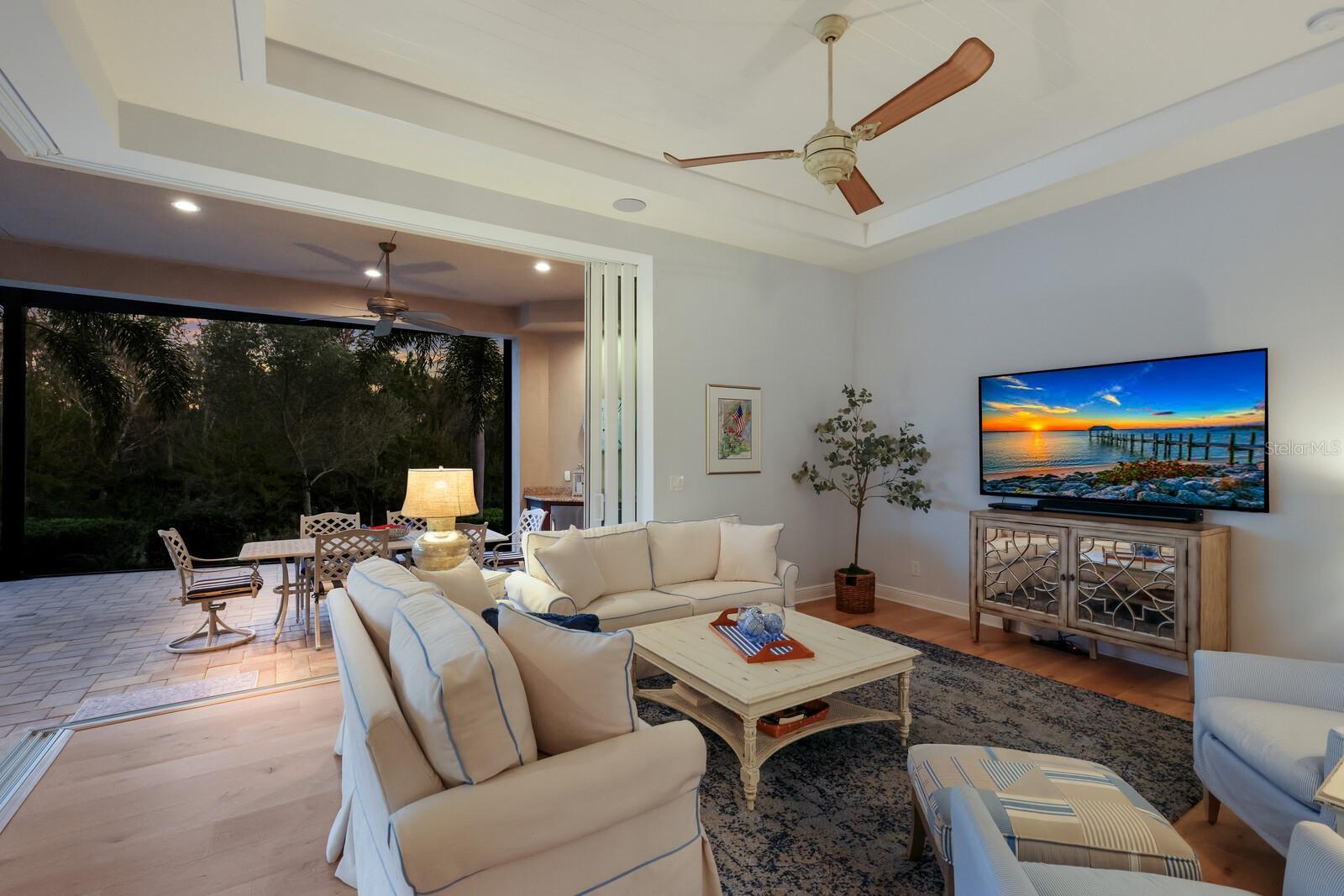 COUNTRY CLUB EAST AT LAKEWD RNCH YY1-4 - Residential