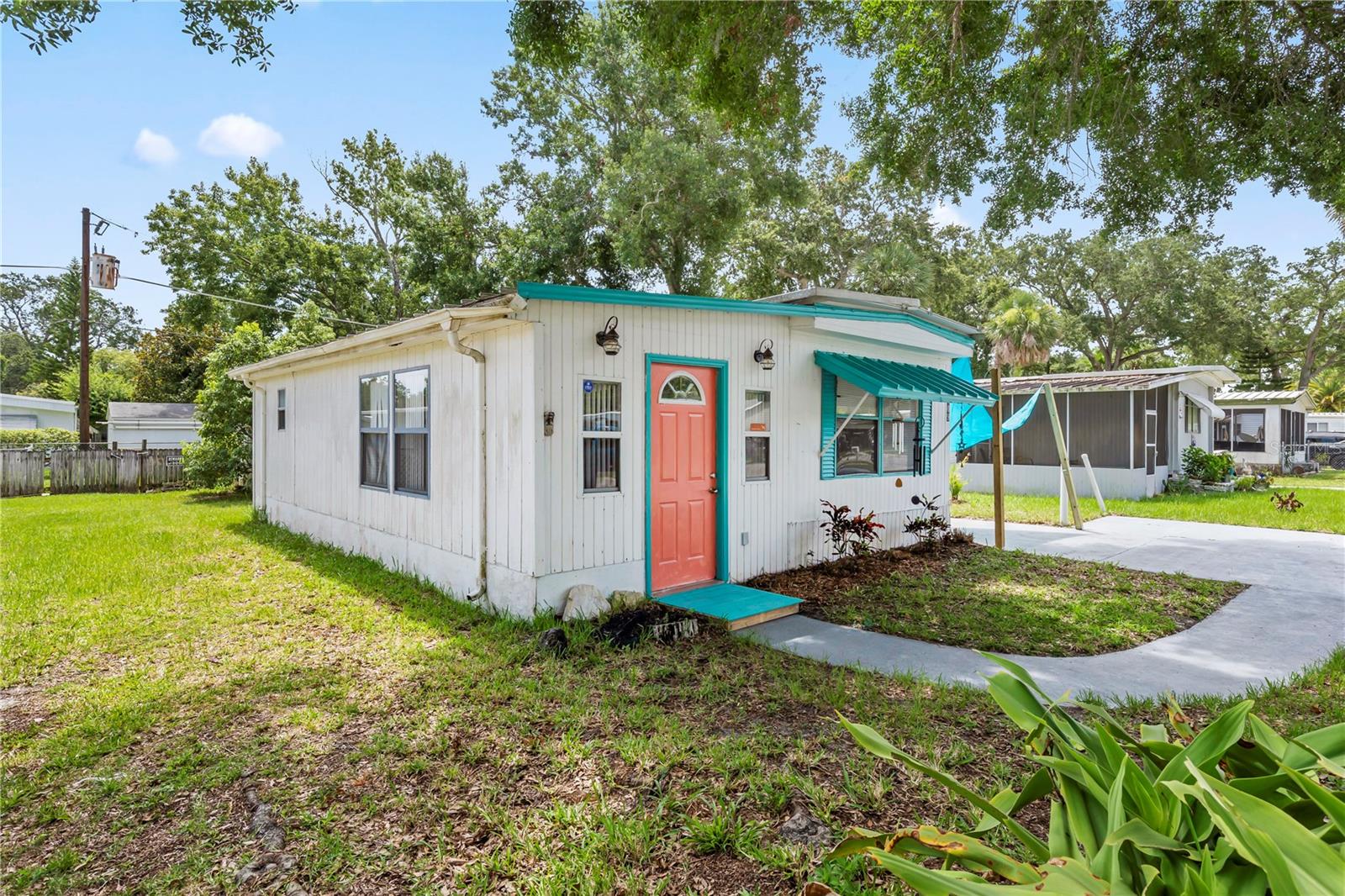 TWIN GATES MOBILE ESTATES - Residential