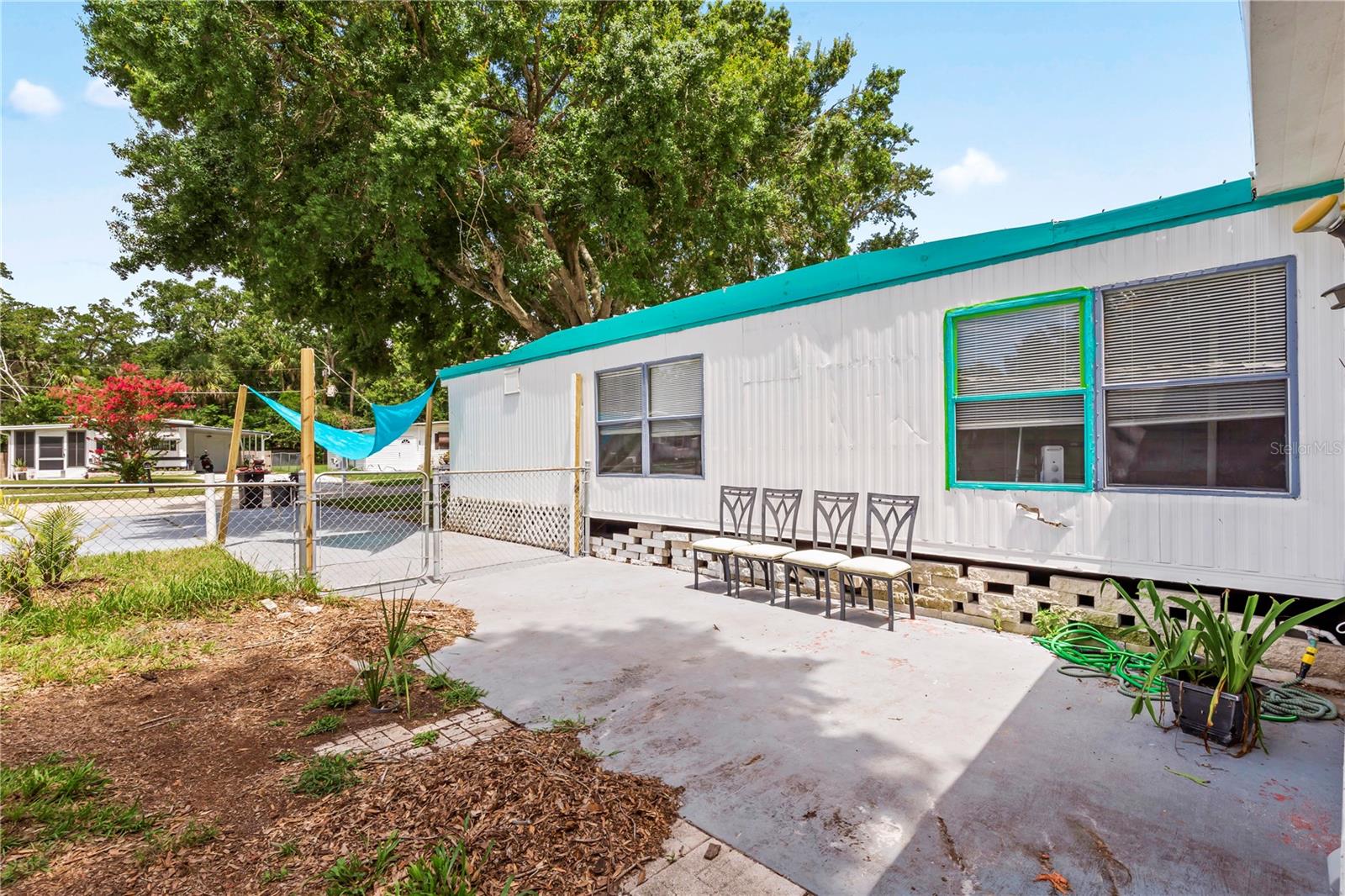 TWIN GATES MOBILE ESTATES - Residential